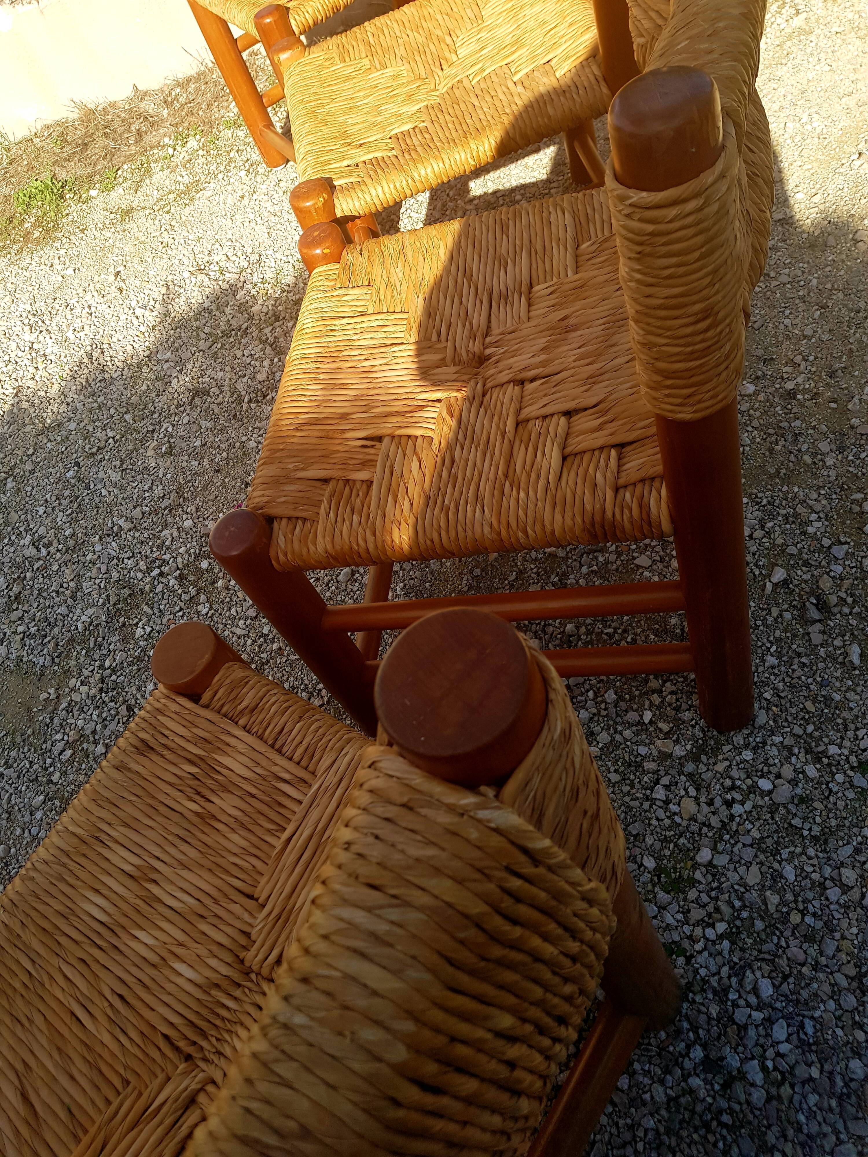 set of 4 mulched pine chairs