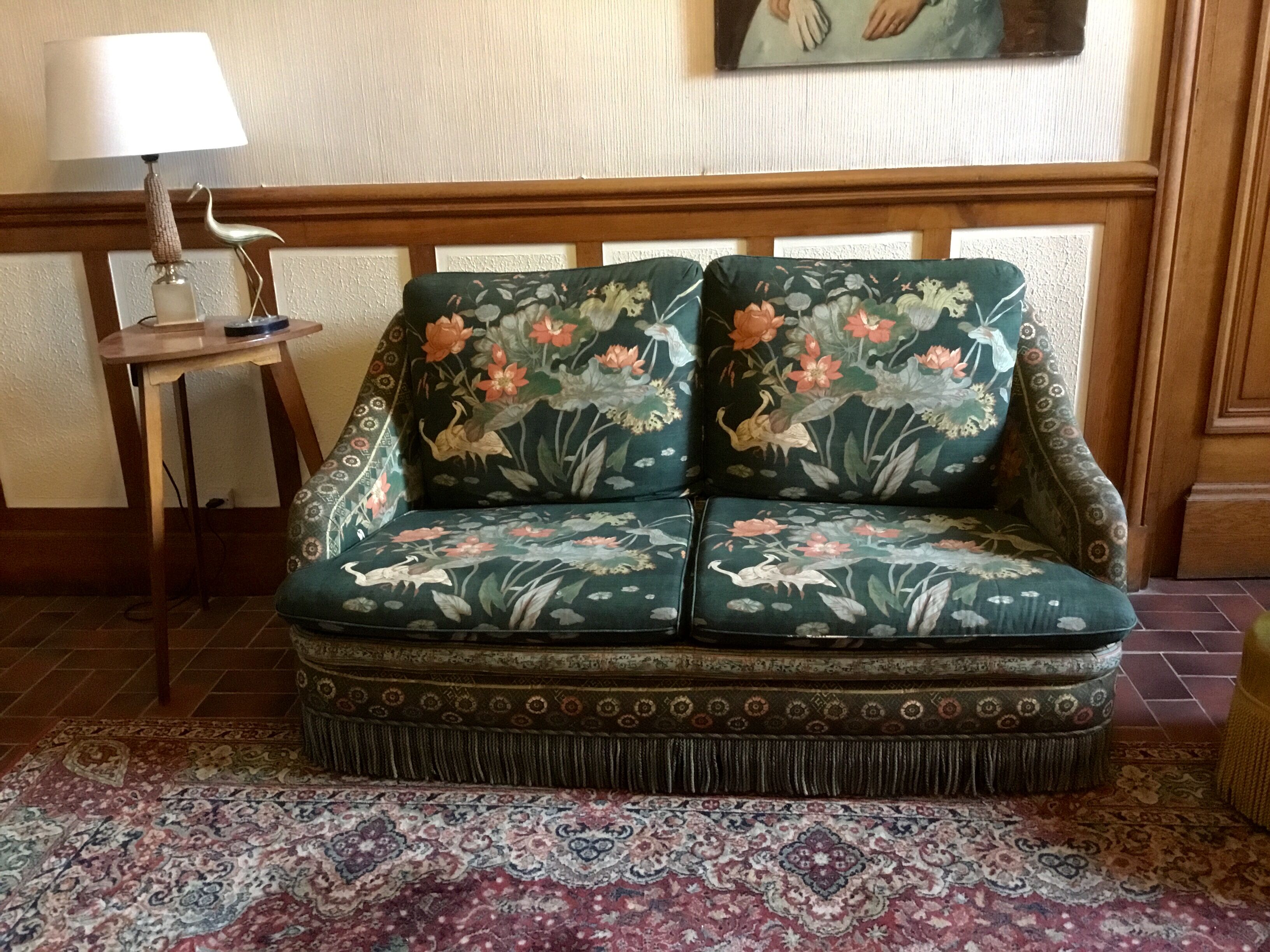 Vintage 2-seater sofa