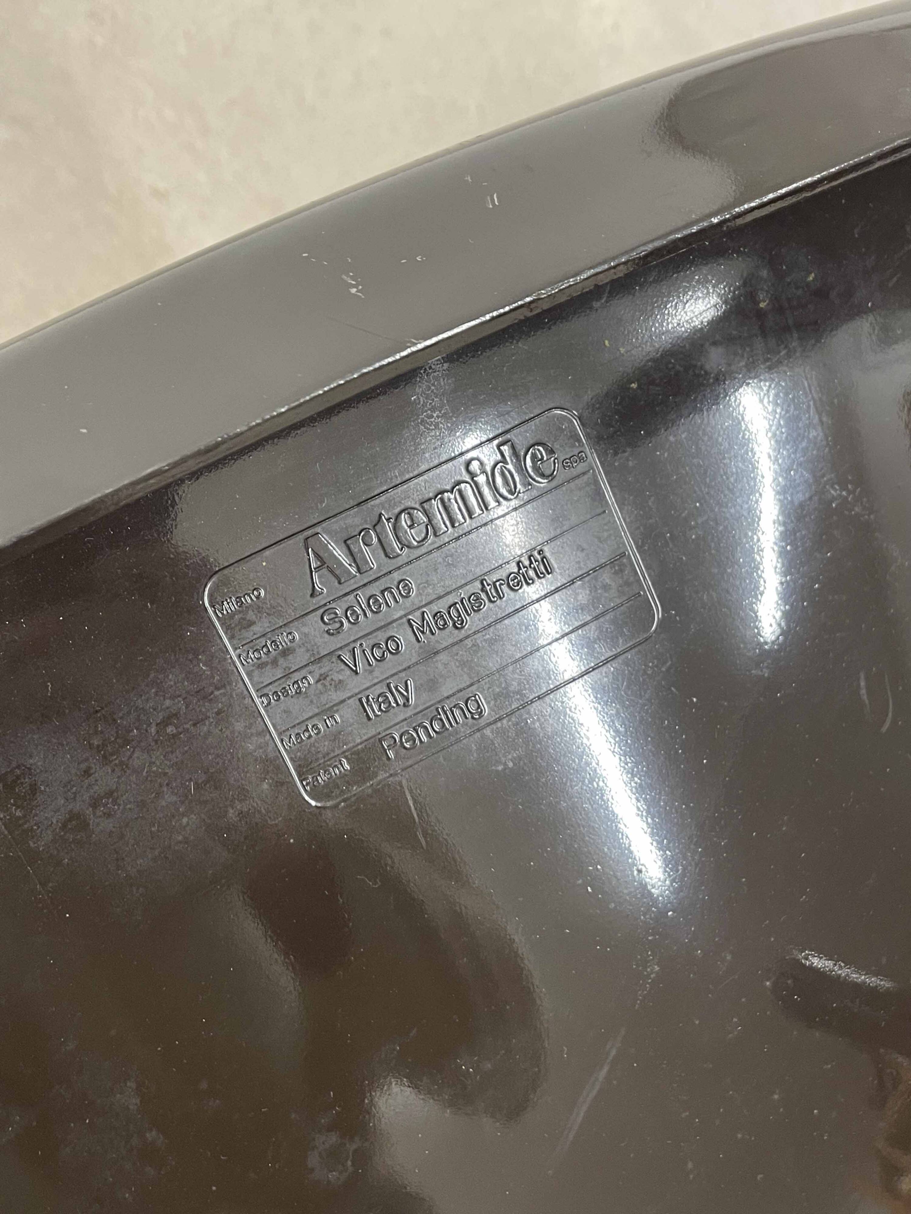 Selene model chair, Vico Magistretti, Artemide