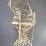 Doll chair