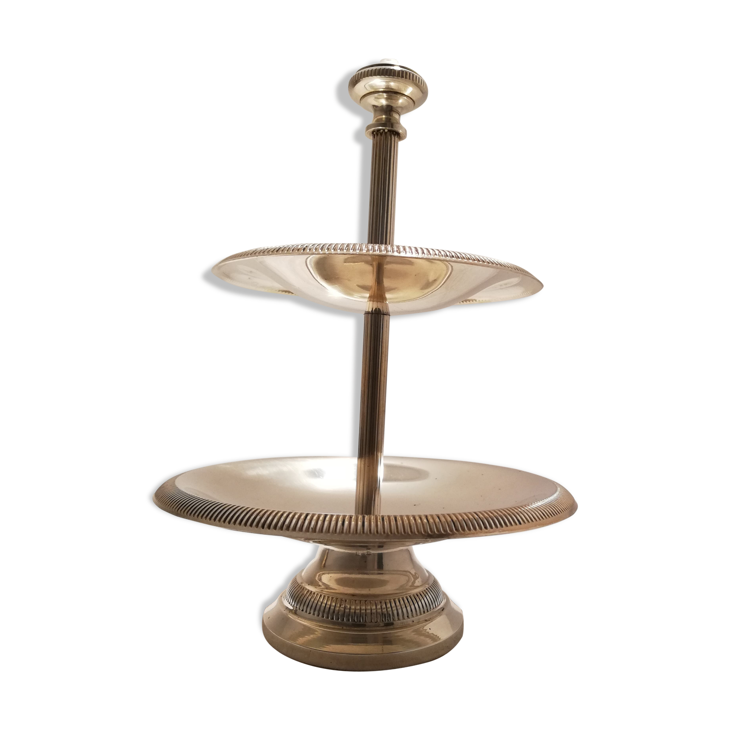 2 silver metal compartments