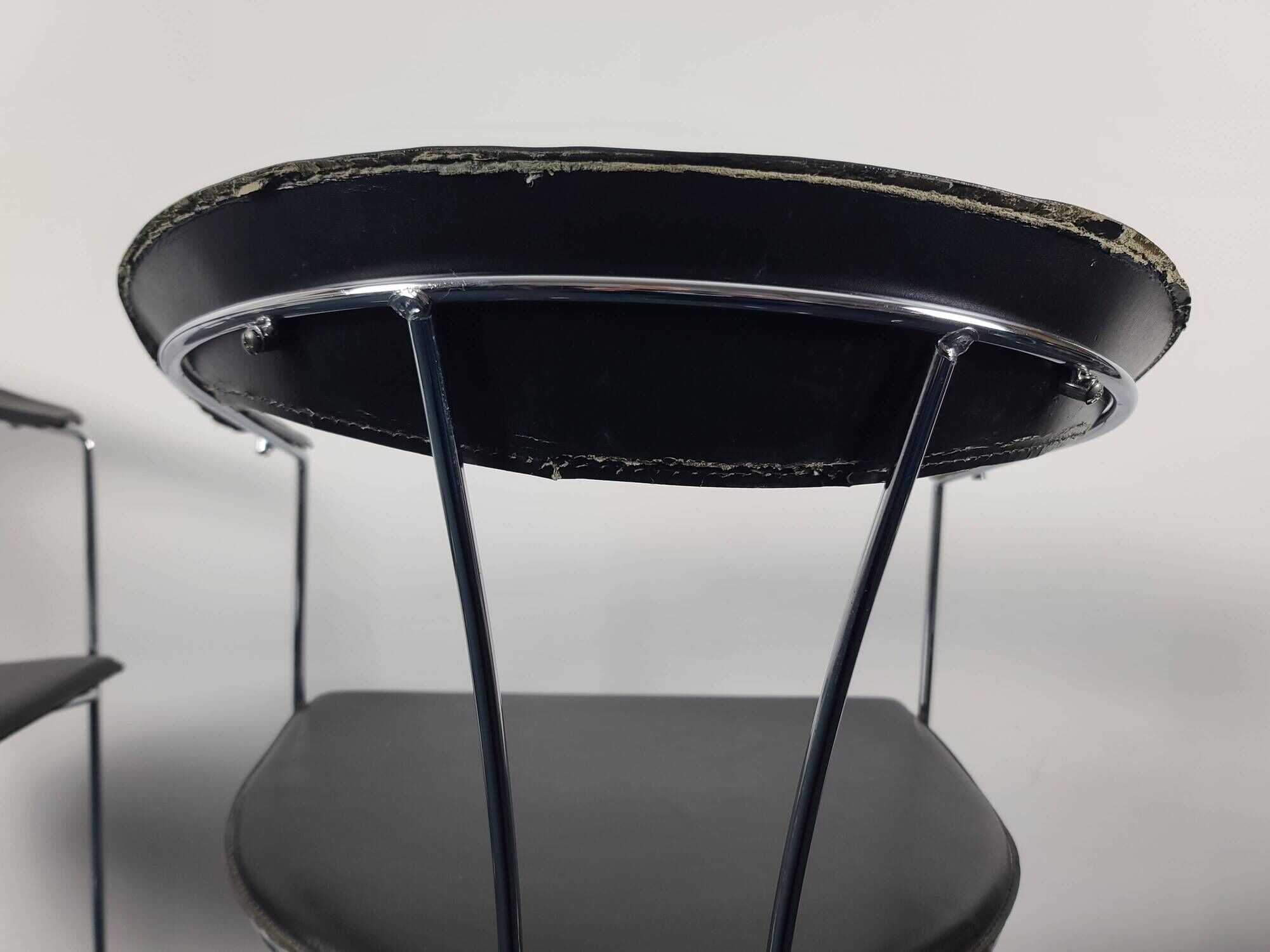 Set of 4 vintage Ursula chairs in black leather, Italian, from Arrben 1980