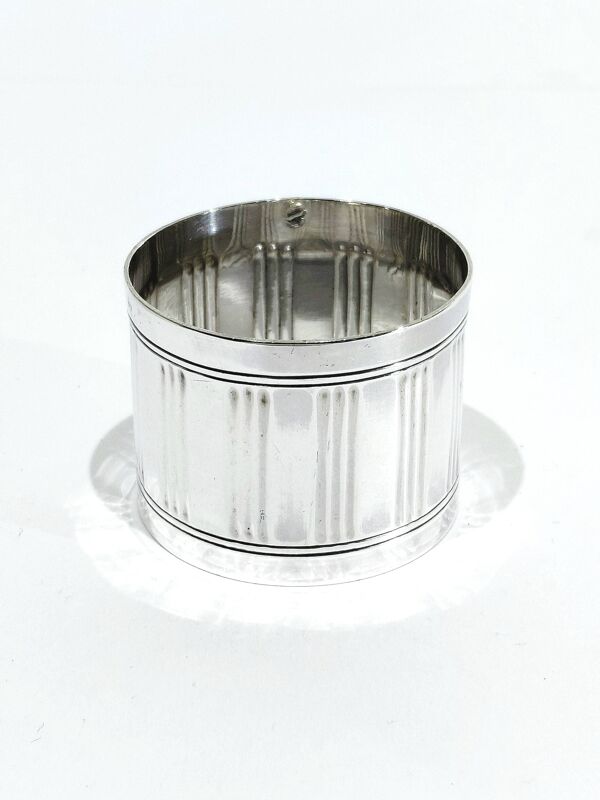 Rond de serviette en argent