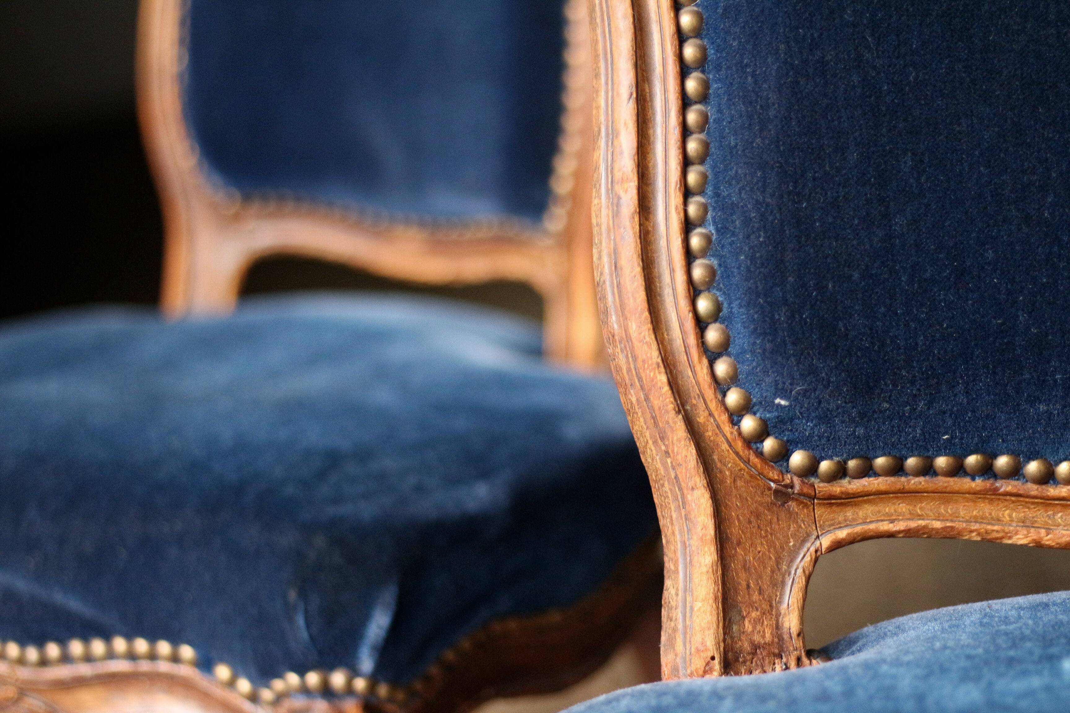 Adorable pair of low chairs from the 19th century. Wood and velvet fabric.