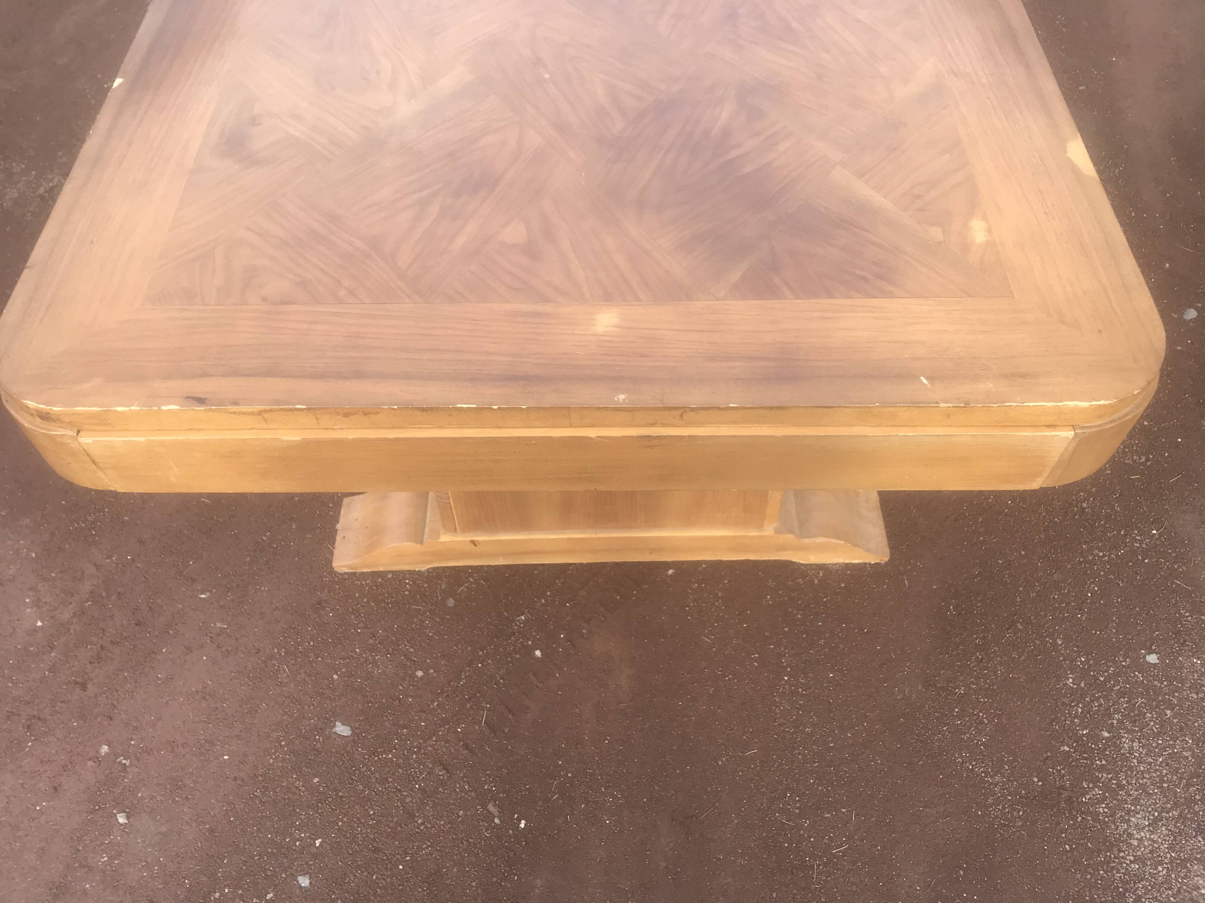 Dining table 1940 Art Deco walnut