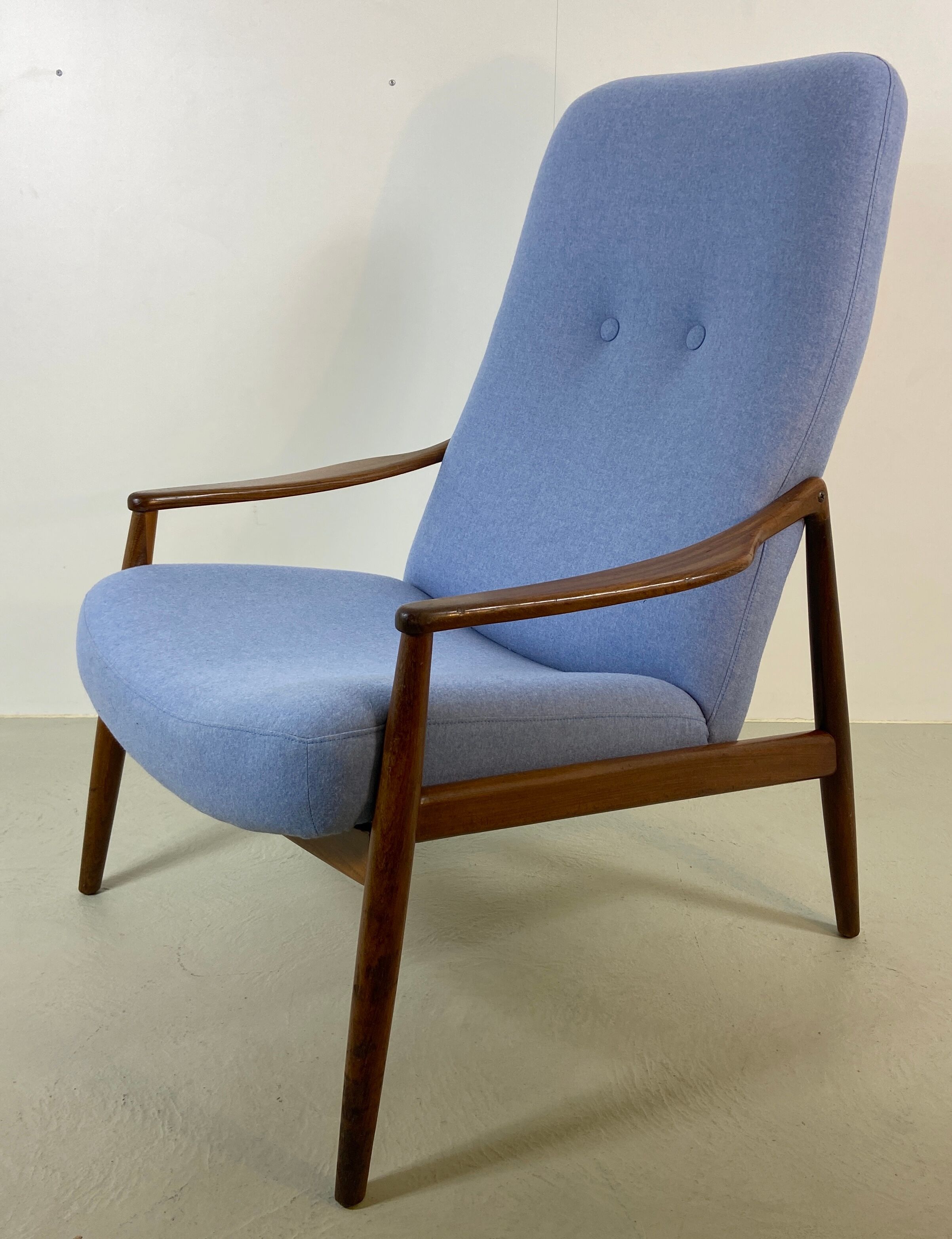 Lohmeyer easy chair