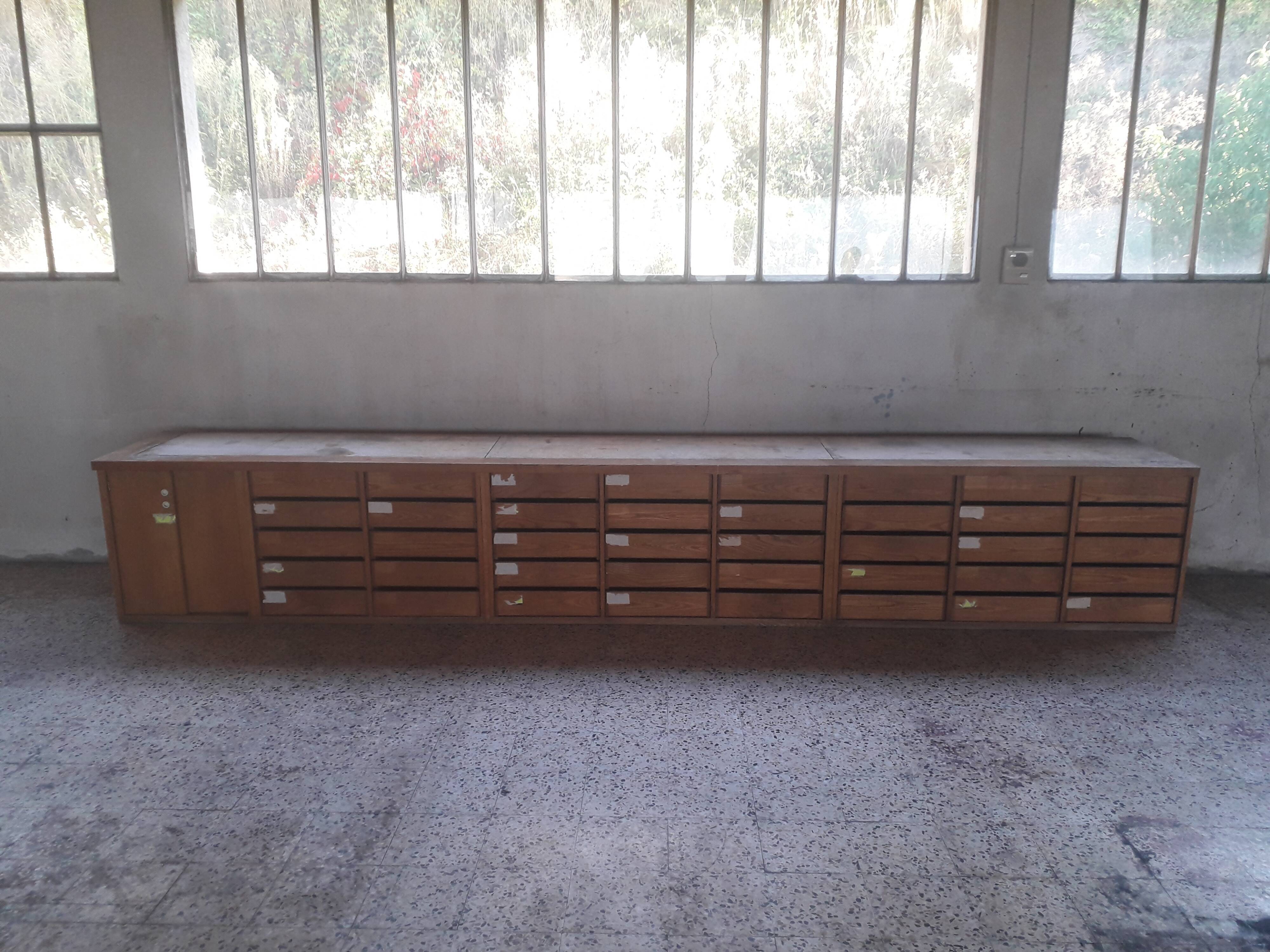 Cabinet with drawers 50 years, 450cm