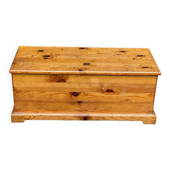 Malle scandinave pour enfant en bois massif