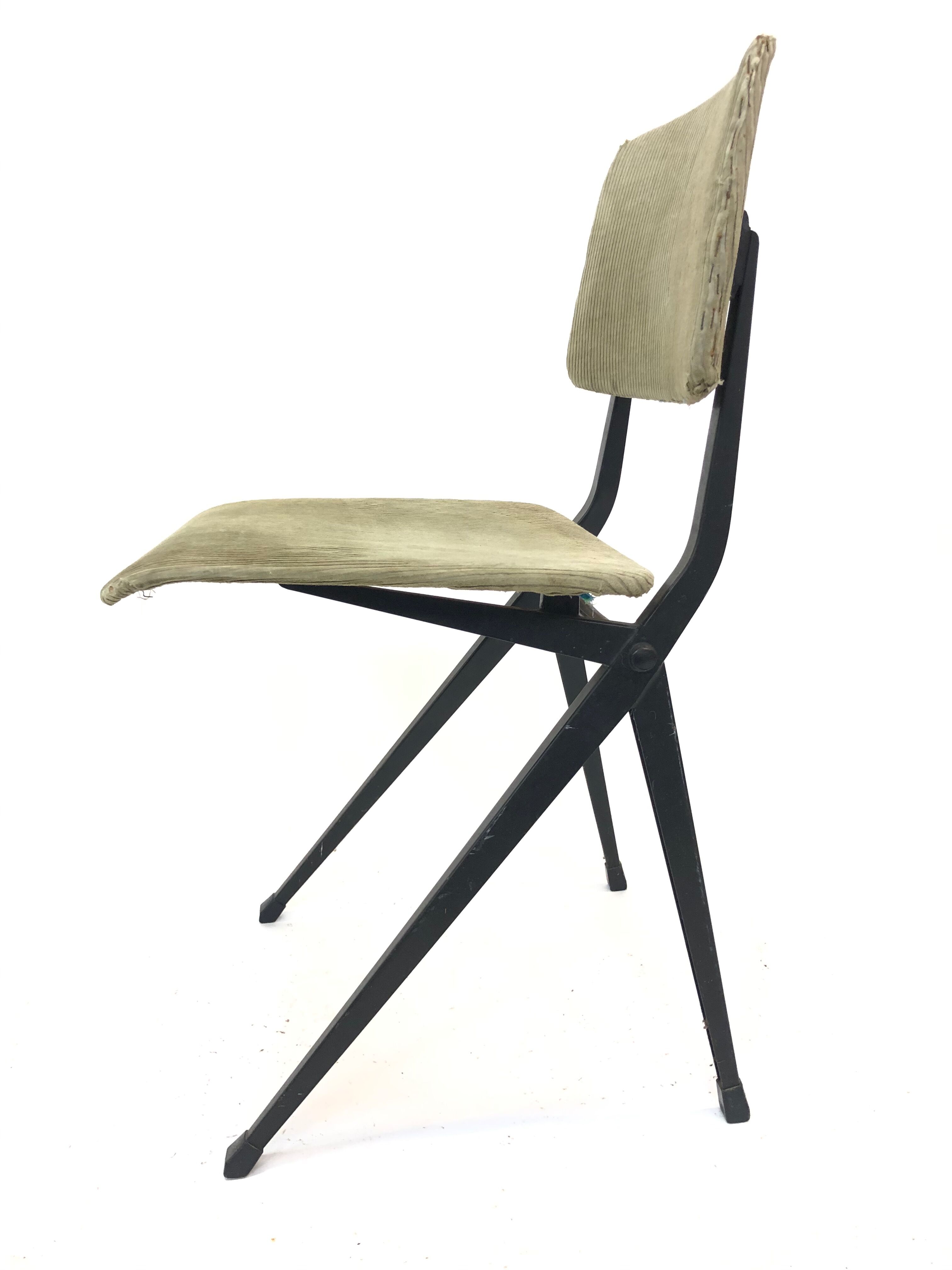 Spin Chair 102 Ynske Kooistra chair for Marko Holland Netherlands of the 60s