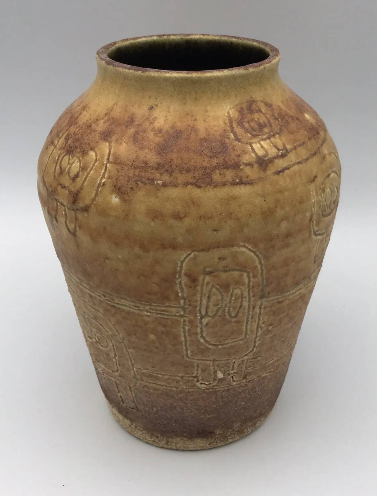 Vase vintage en céramique d’accolay, art brutaliste, signé hubert guy