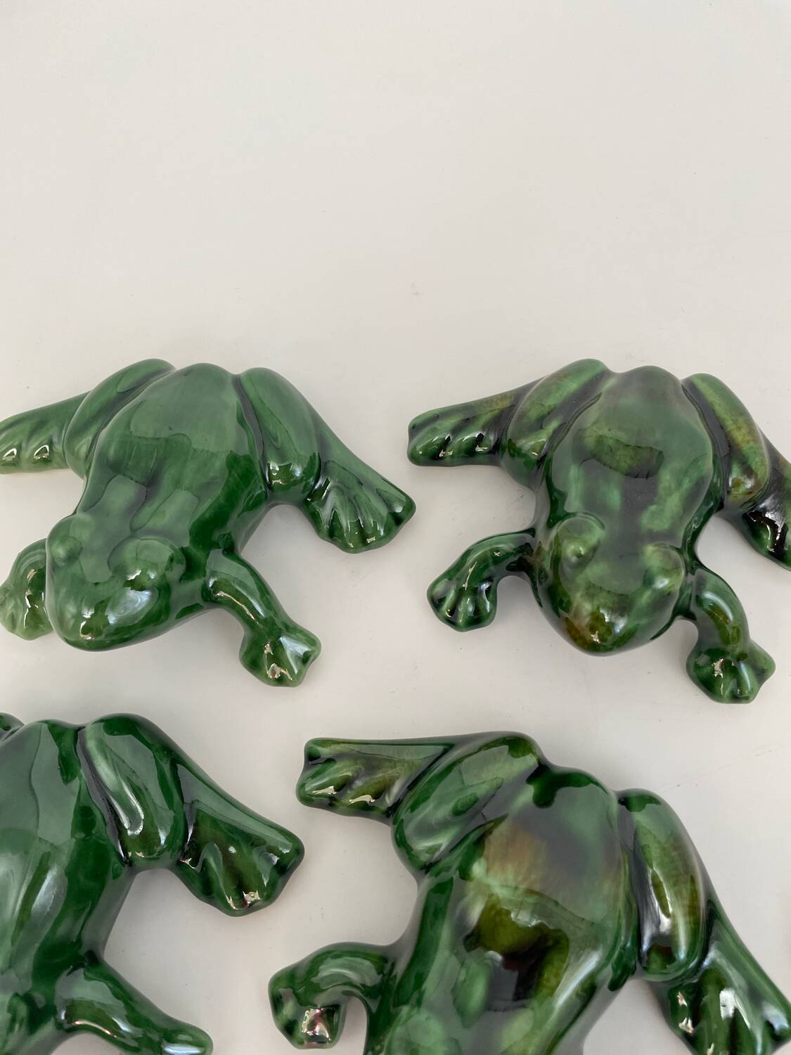Lot de grenouilles en céramique