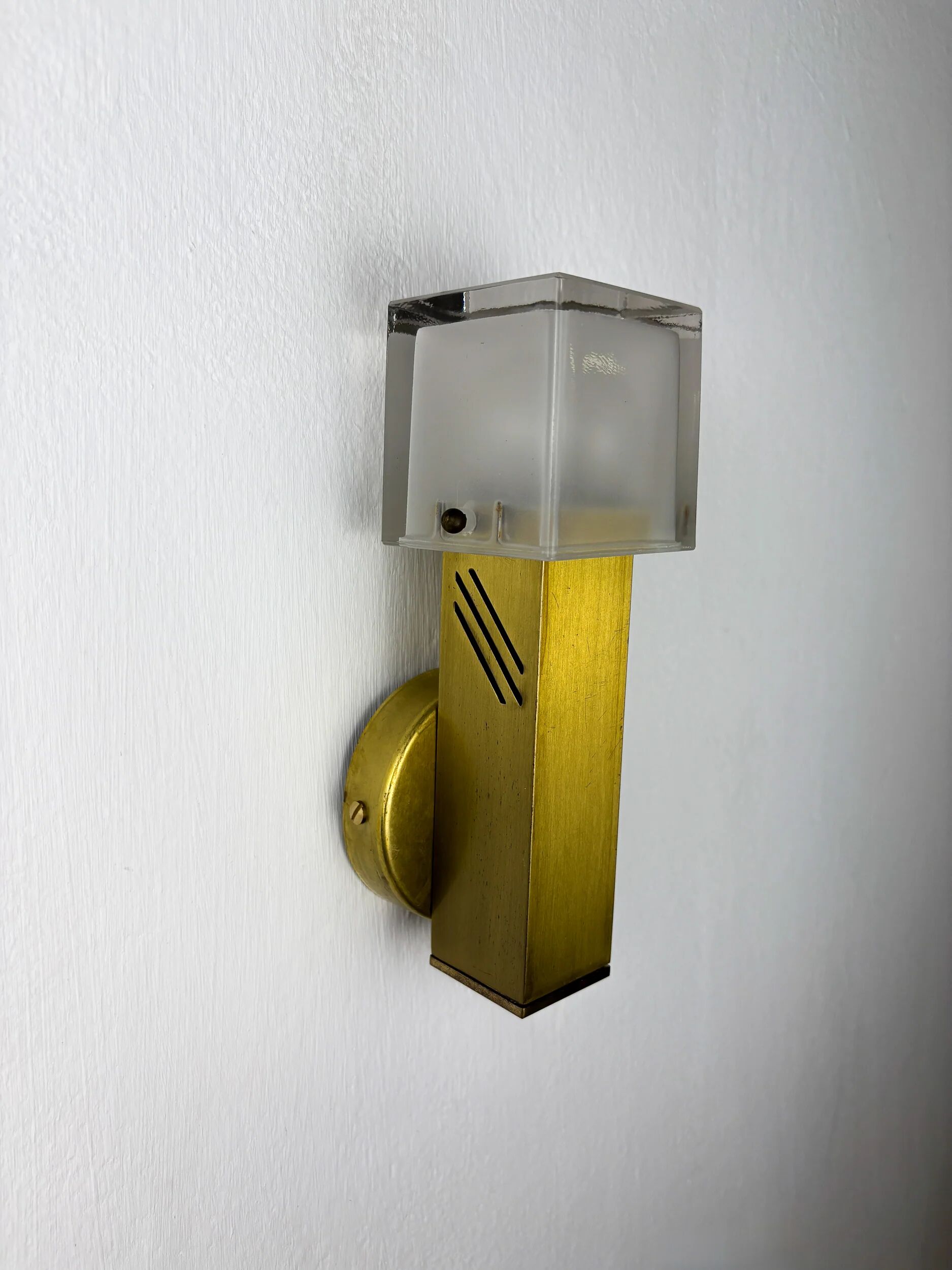 Pair of cubic Murano glass wall lights by Gaetano Sciolari, Italy 1970s