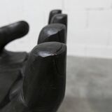 Tabouret, chaise en forme de main, noir et en bois sculpté