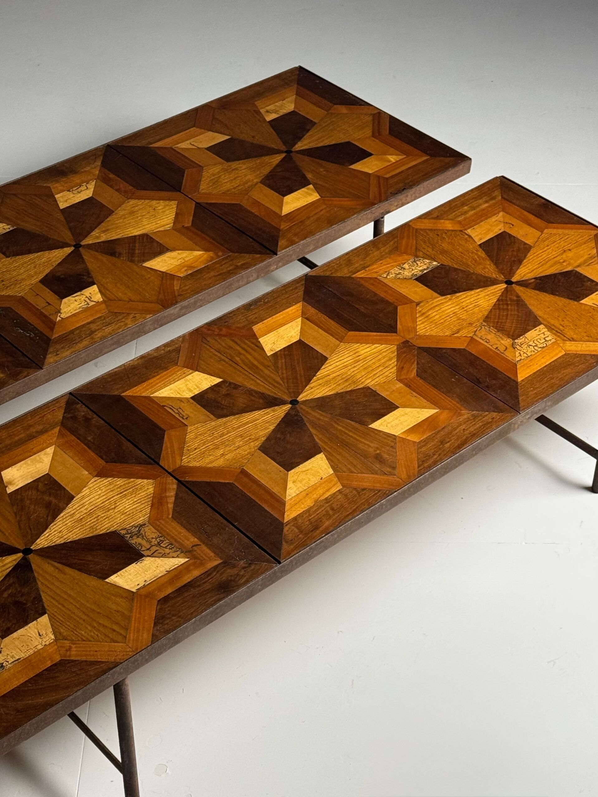 Tables basses en marqueterie (ensemble) 19e siècle