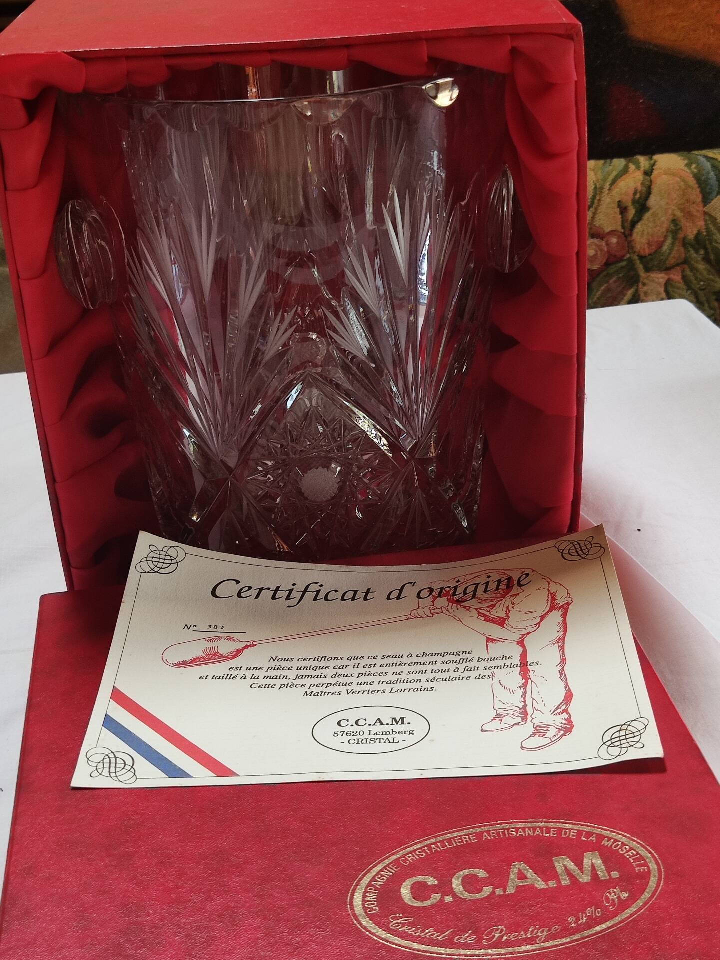 Seau à champagne en cristal taillé