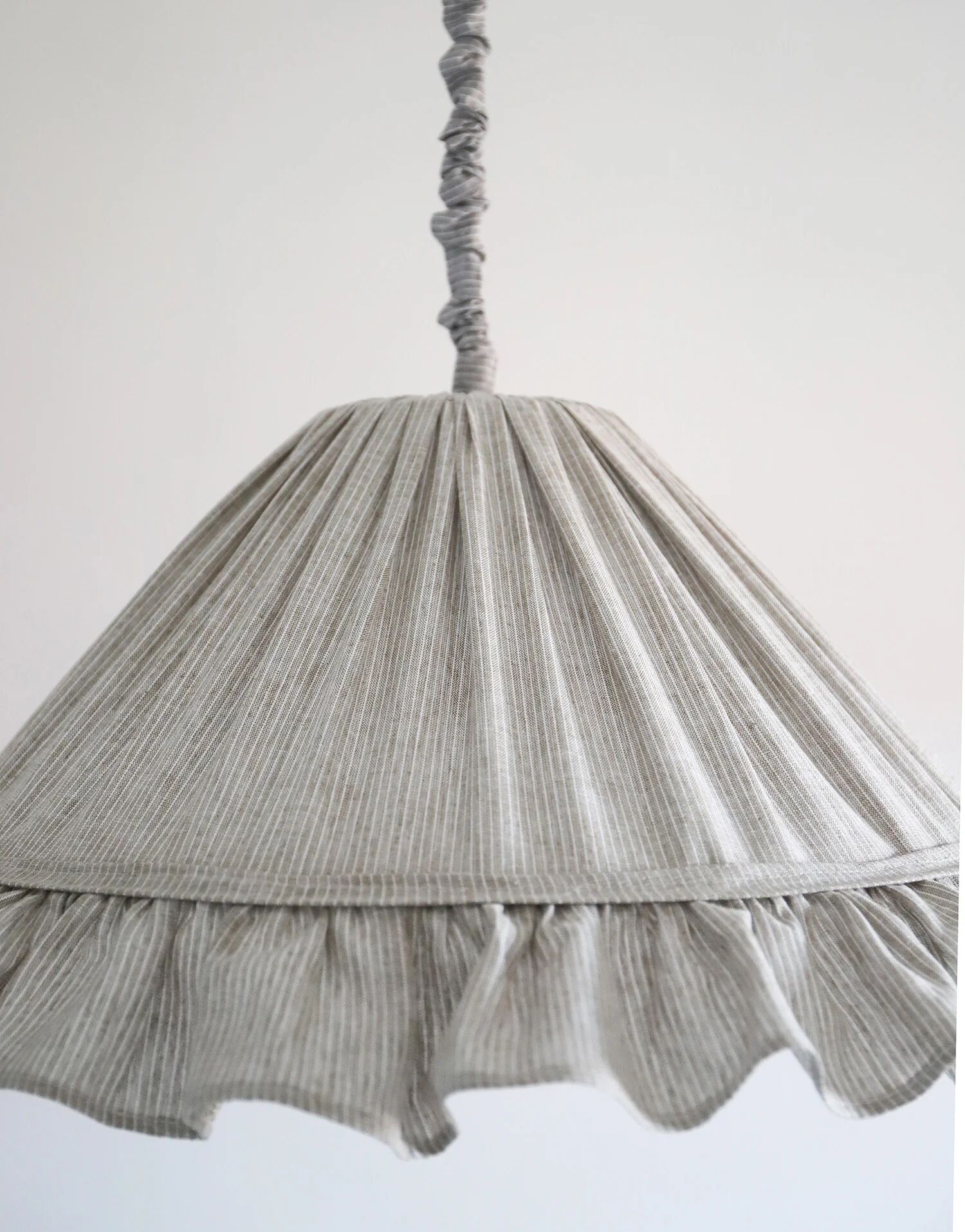 Suspension EMILIA — Fine Stripes Olive