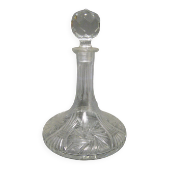 Carafe in carved crystal