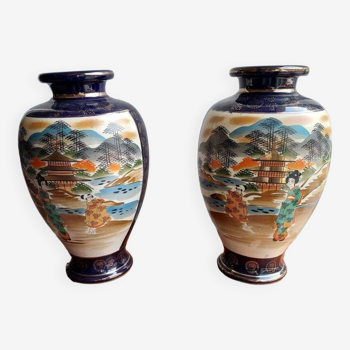 Paire de vases japonais