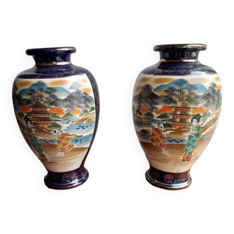 Paire de vases japonais