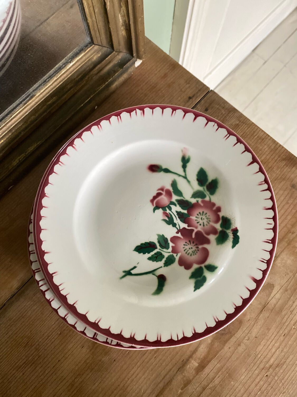 Set of 5 old flat plates Epernay Sarreguemines Digoin