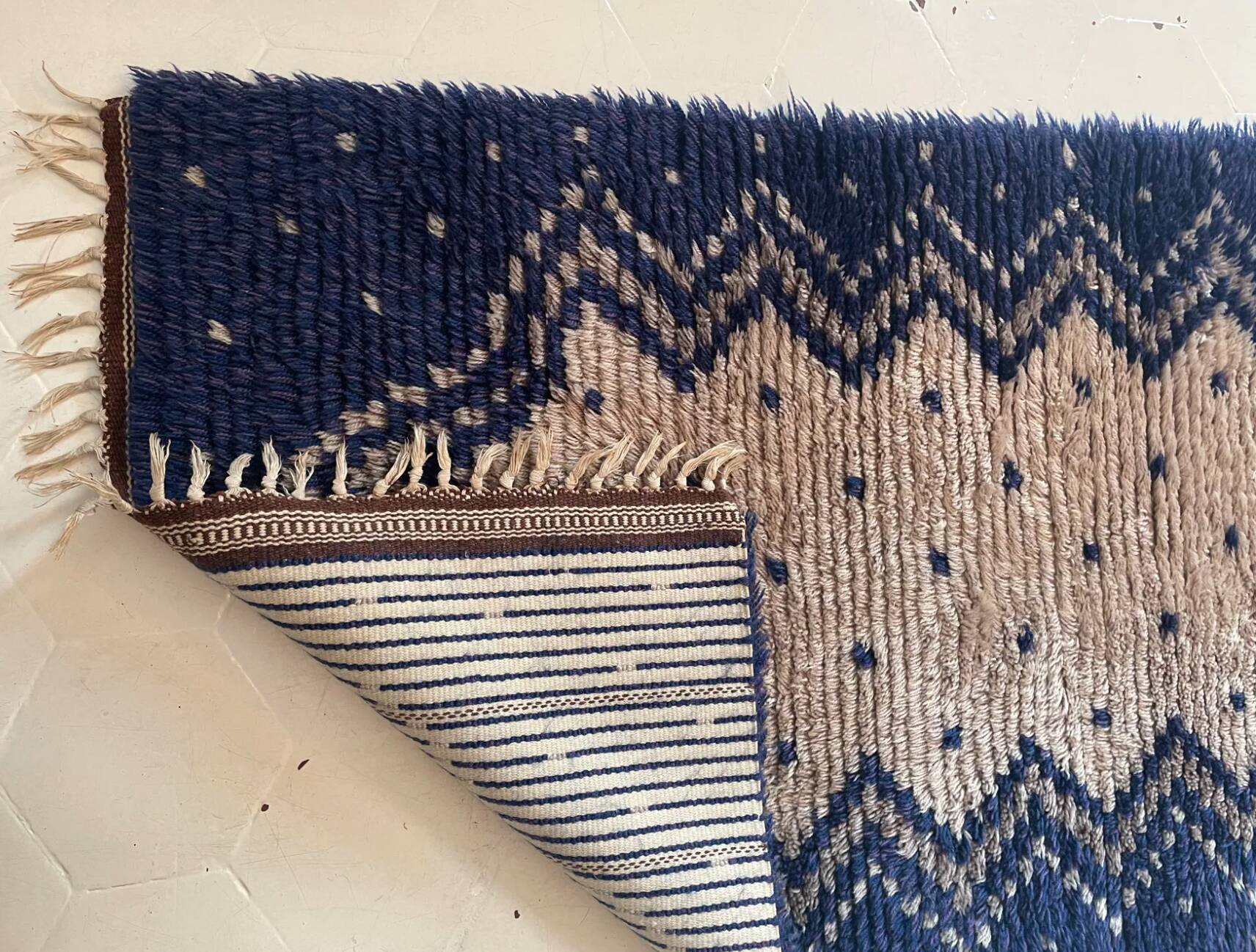 Scandinavian carpet in wool rya Sweden vintage