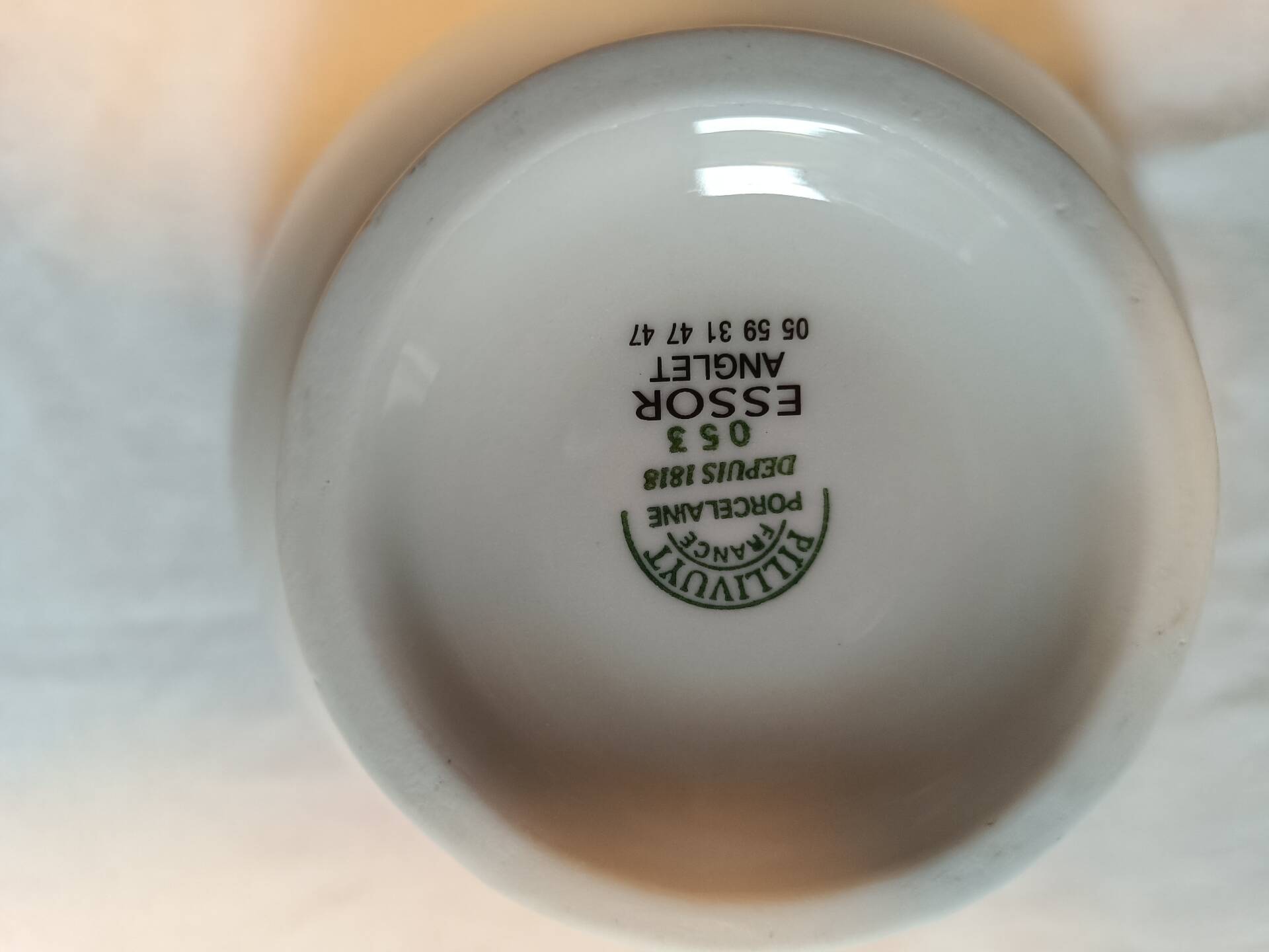 2 Basque Essor porcelain bowls