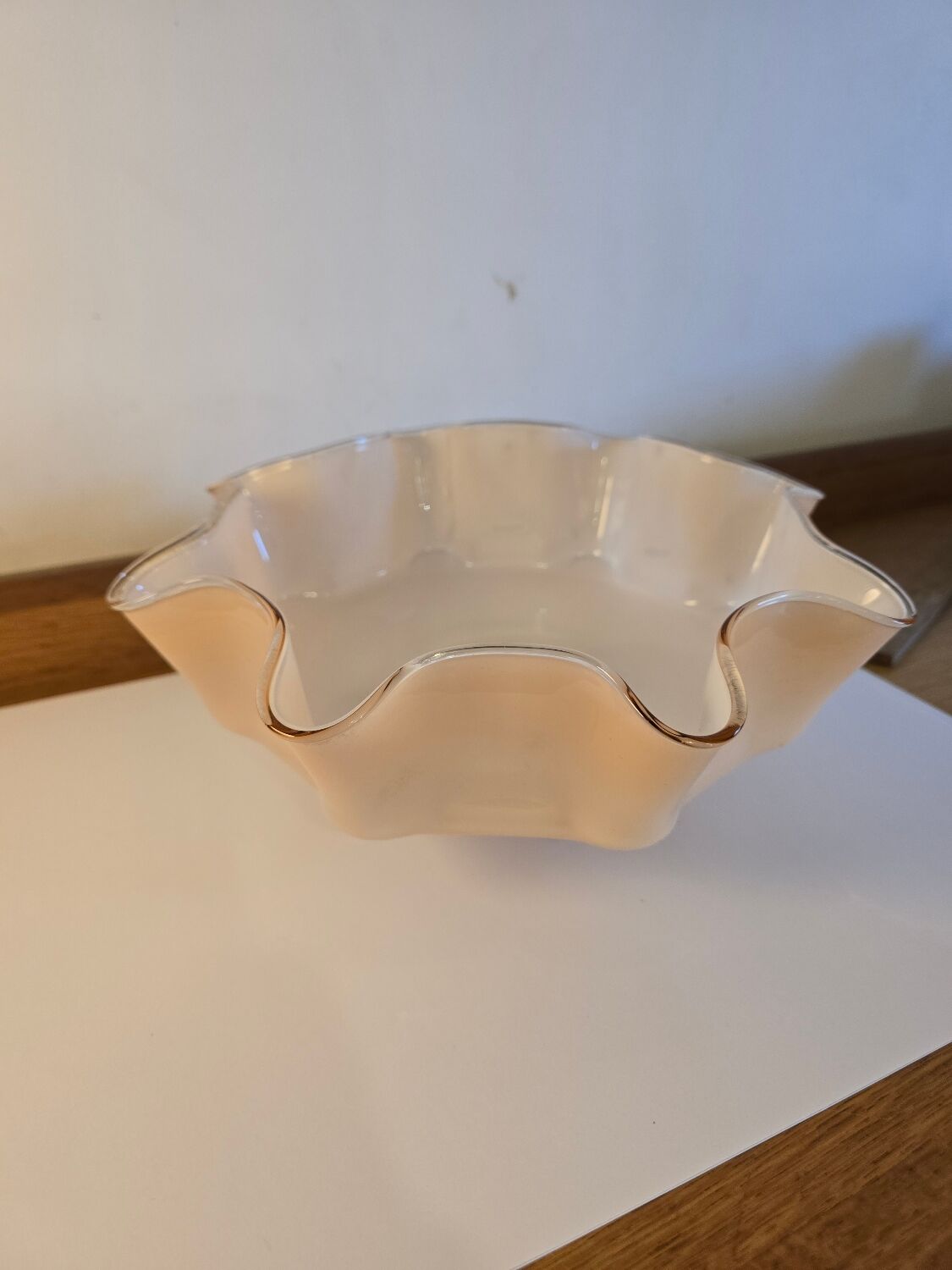 Opaline pink suspension 1960