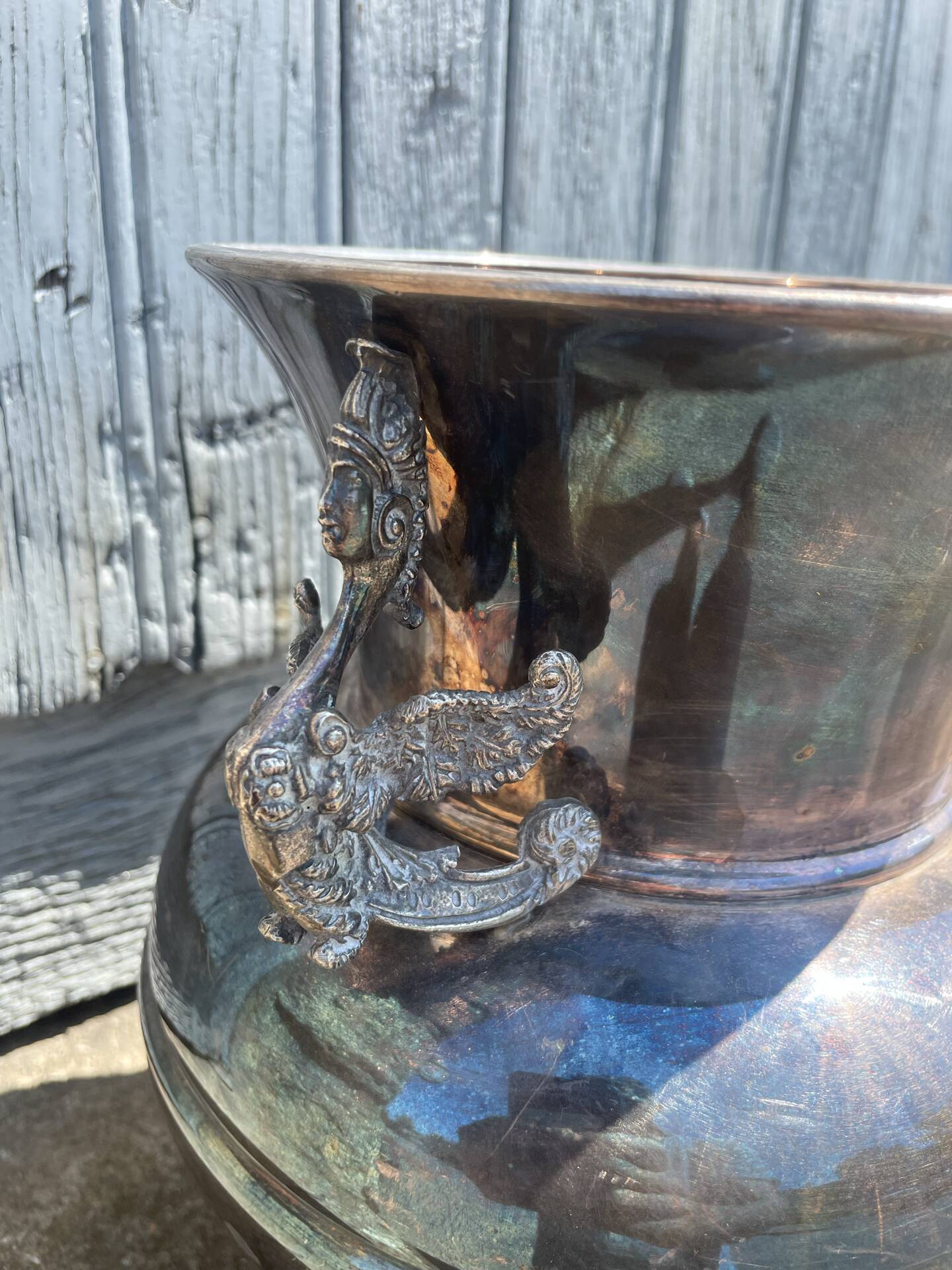 Champagne bucket