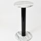 Table de piédestal / porte-plante postmoderne en marbre de Carrare blanc, Italie, années 1980
