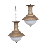 Paire de suspensions en laiton et opaline