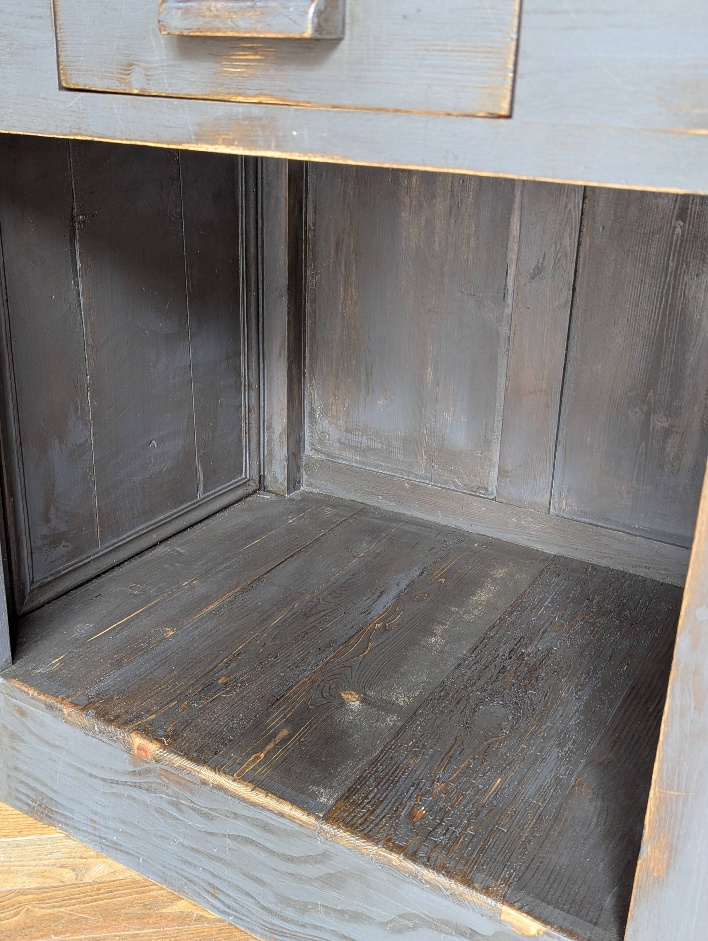 Ancien comptoir de caisse