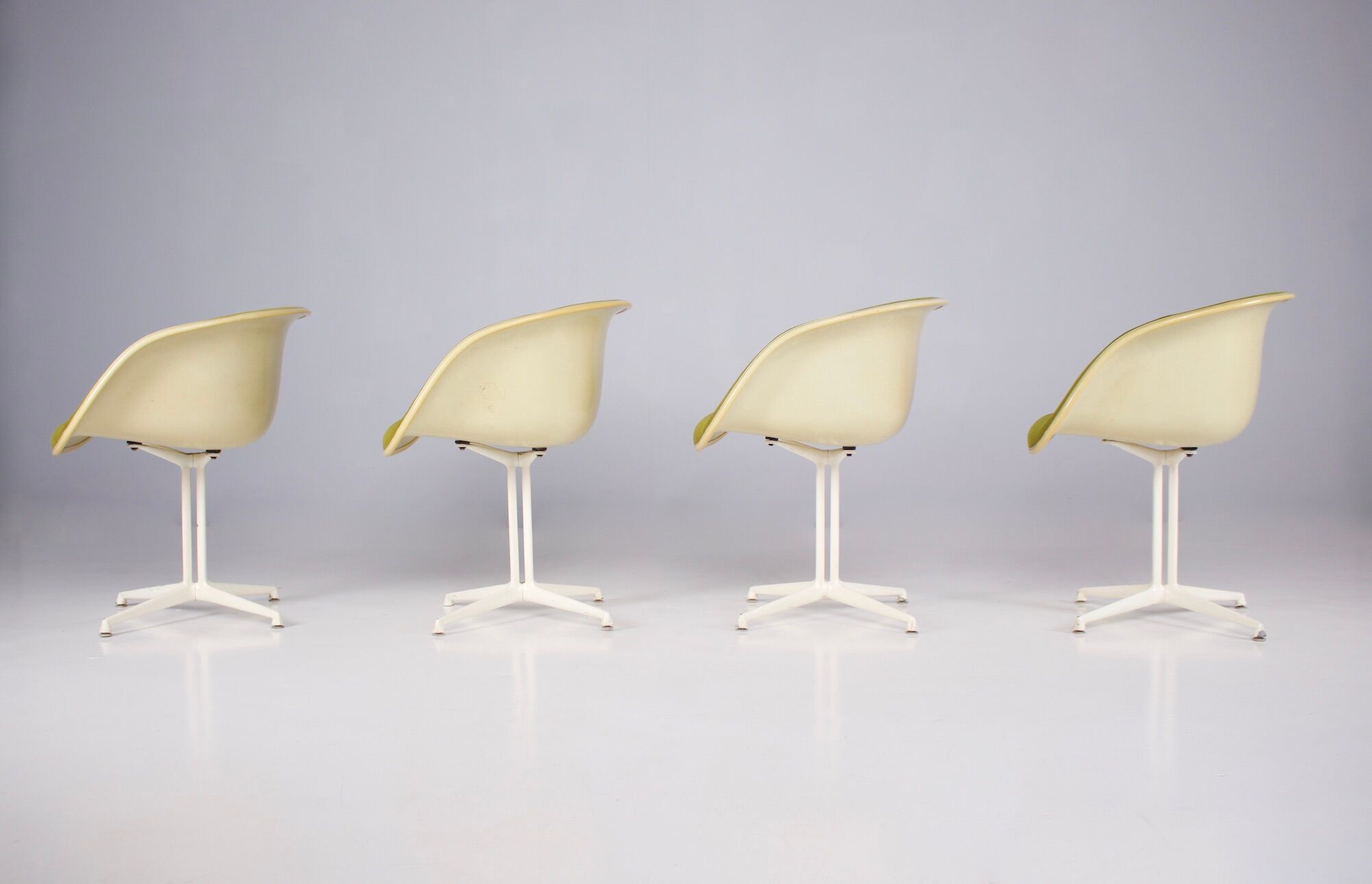 4 chairs "La Fonda" Eames & Herman Miller.