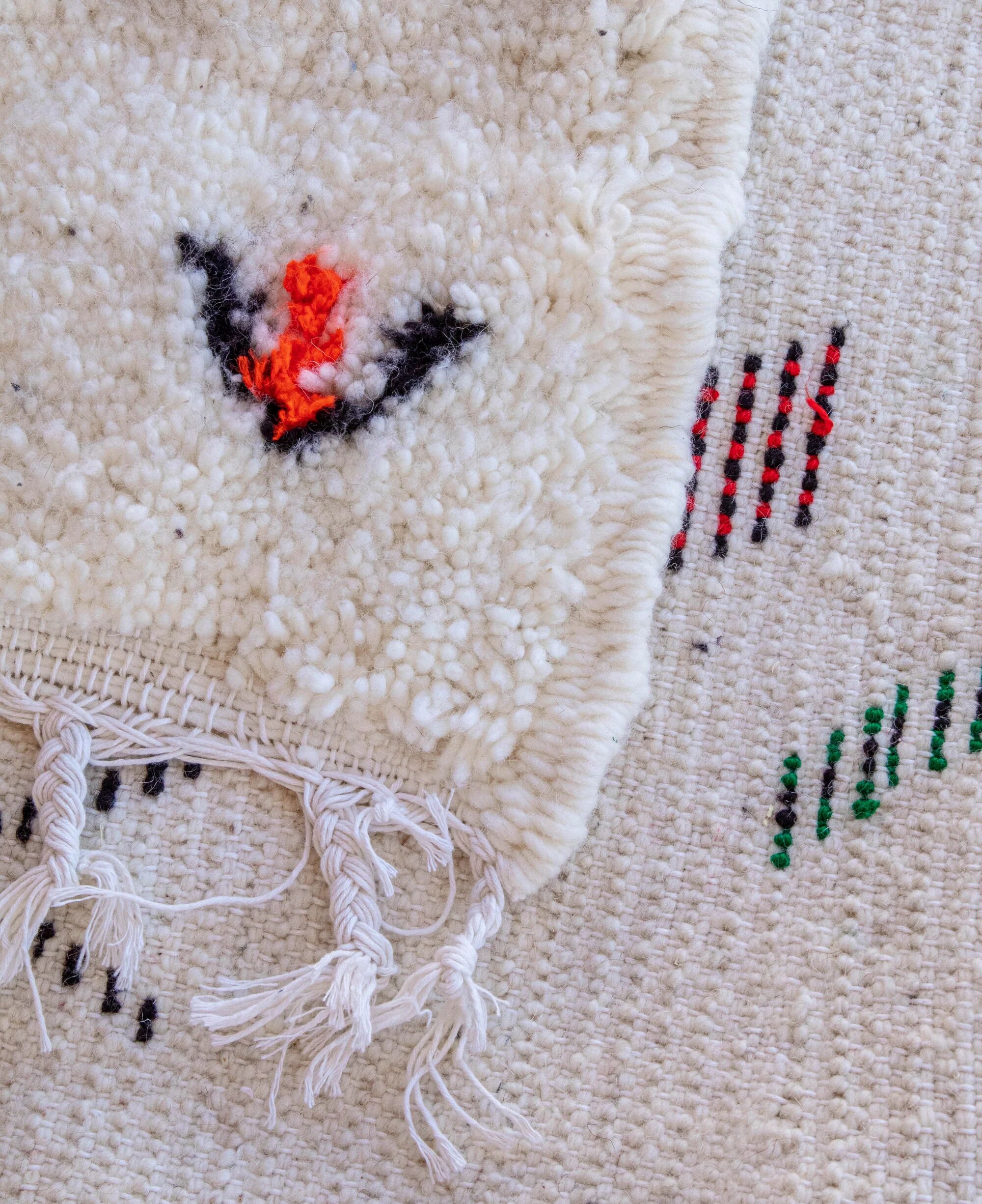 Moroccan Berber rug Beni Ourain 1X1.5 cm