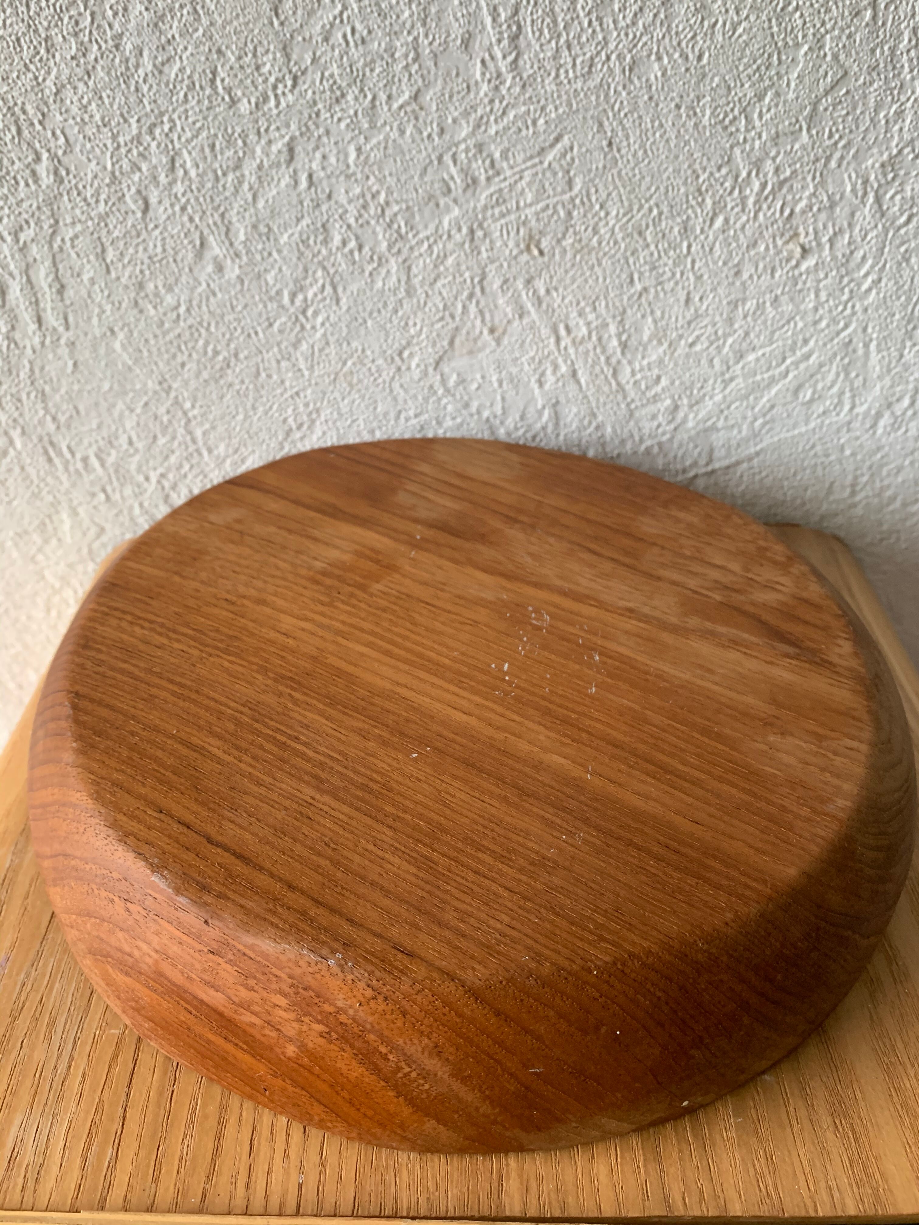 Wooden hollow dish