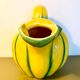 Pichet forme melon en barbotine