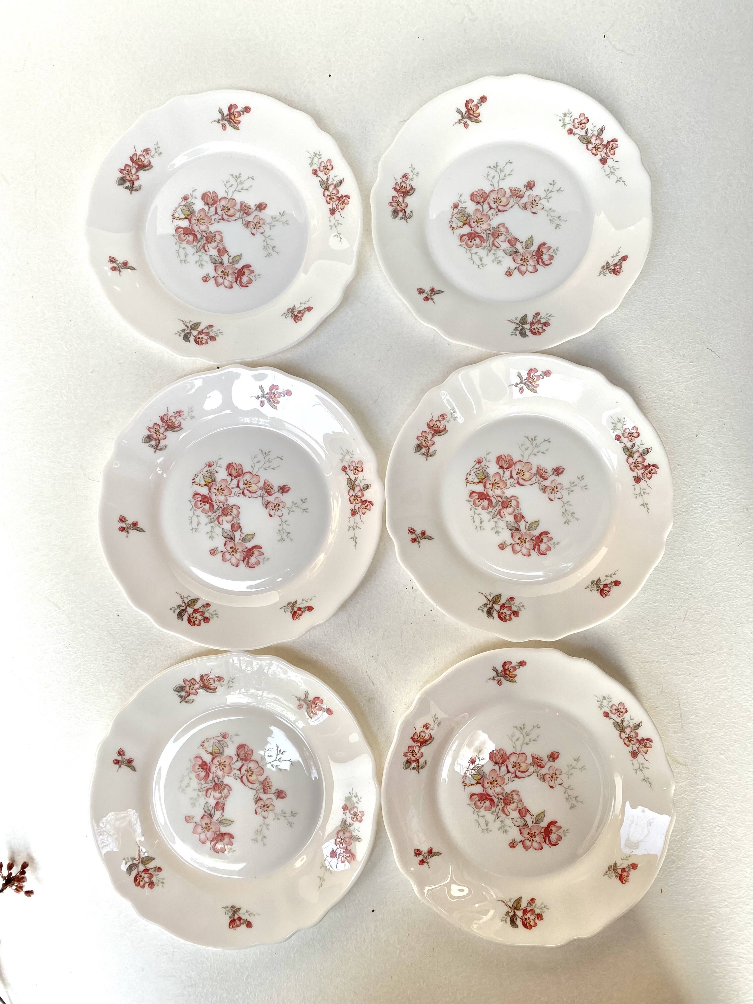 Vintage Arcopal dessert plates
