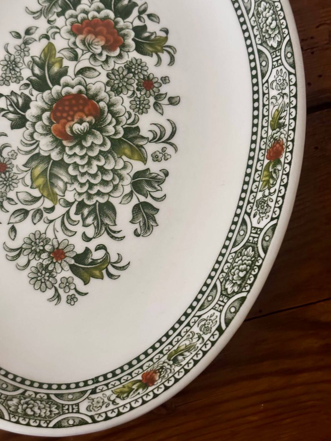 English brand Ridgway Canterbury dish