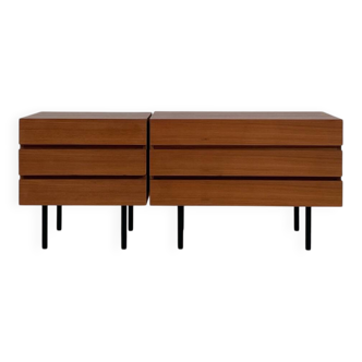 Pair of teak chests of drawers from the 1950s.