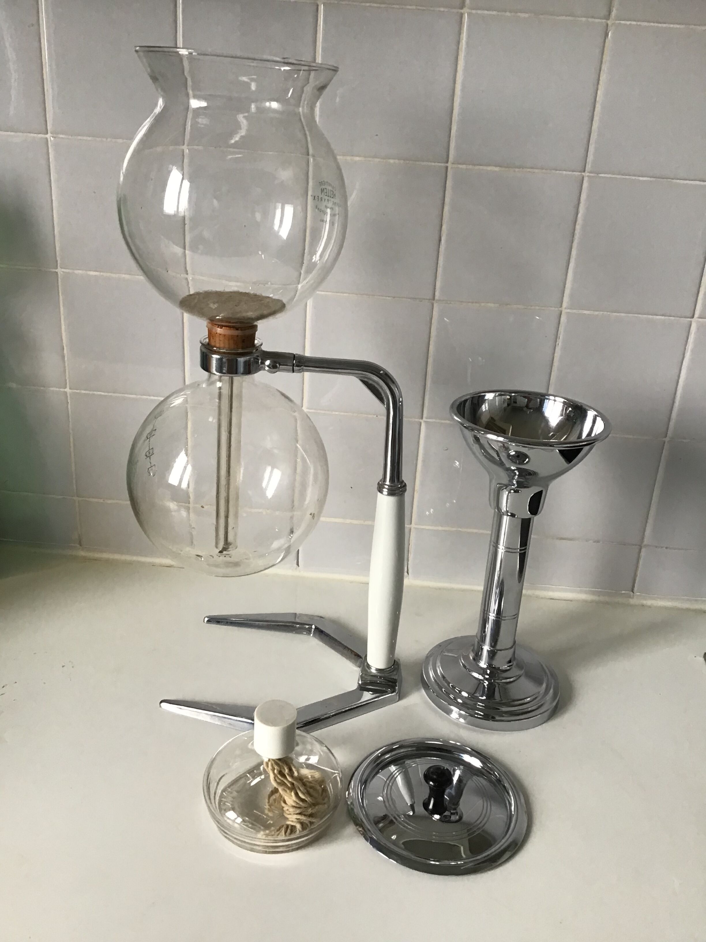 Hellem vacuum coffee maker 6a12 cups complete with its tulip chrome holder