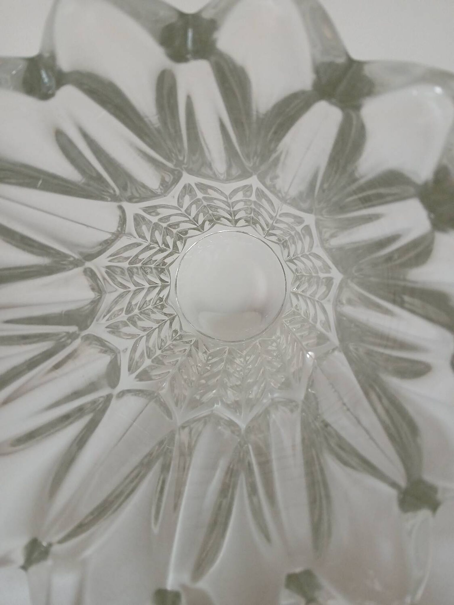 Vase en verre, motif "épis de blé"