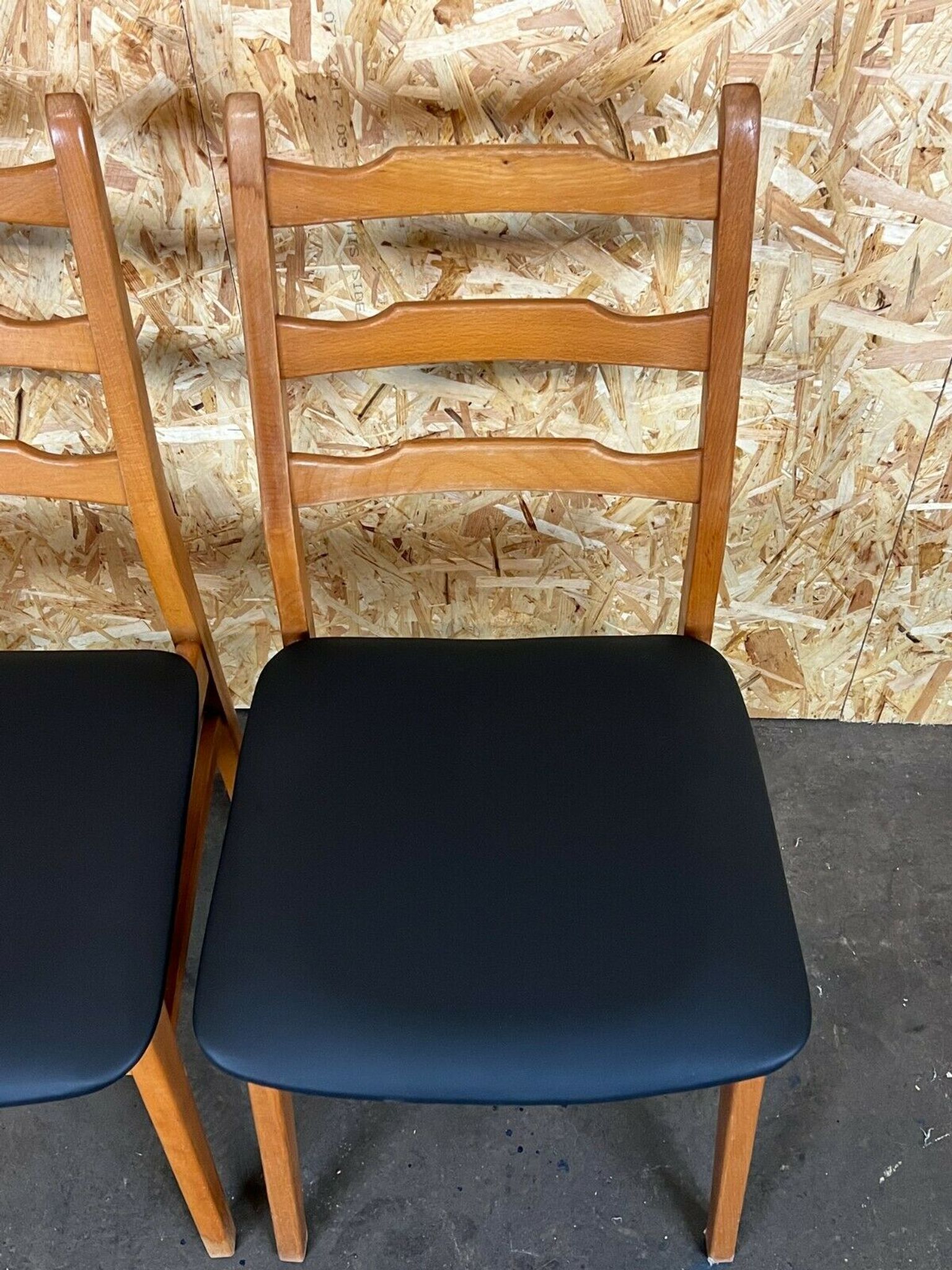2 chairs