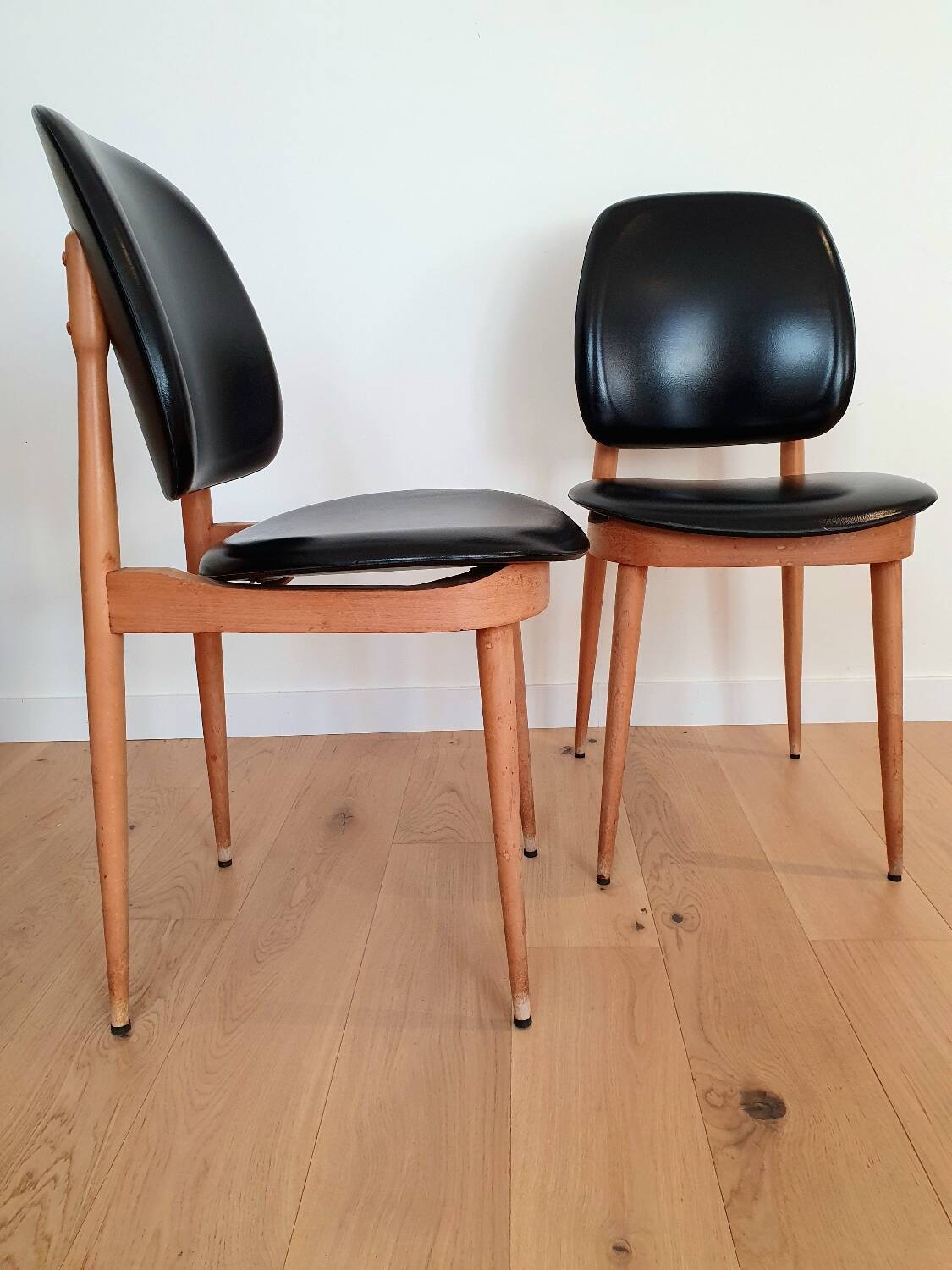 Vintage chairs "Pégase" Pierre Guariche/Baumann