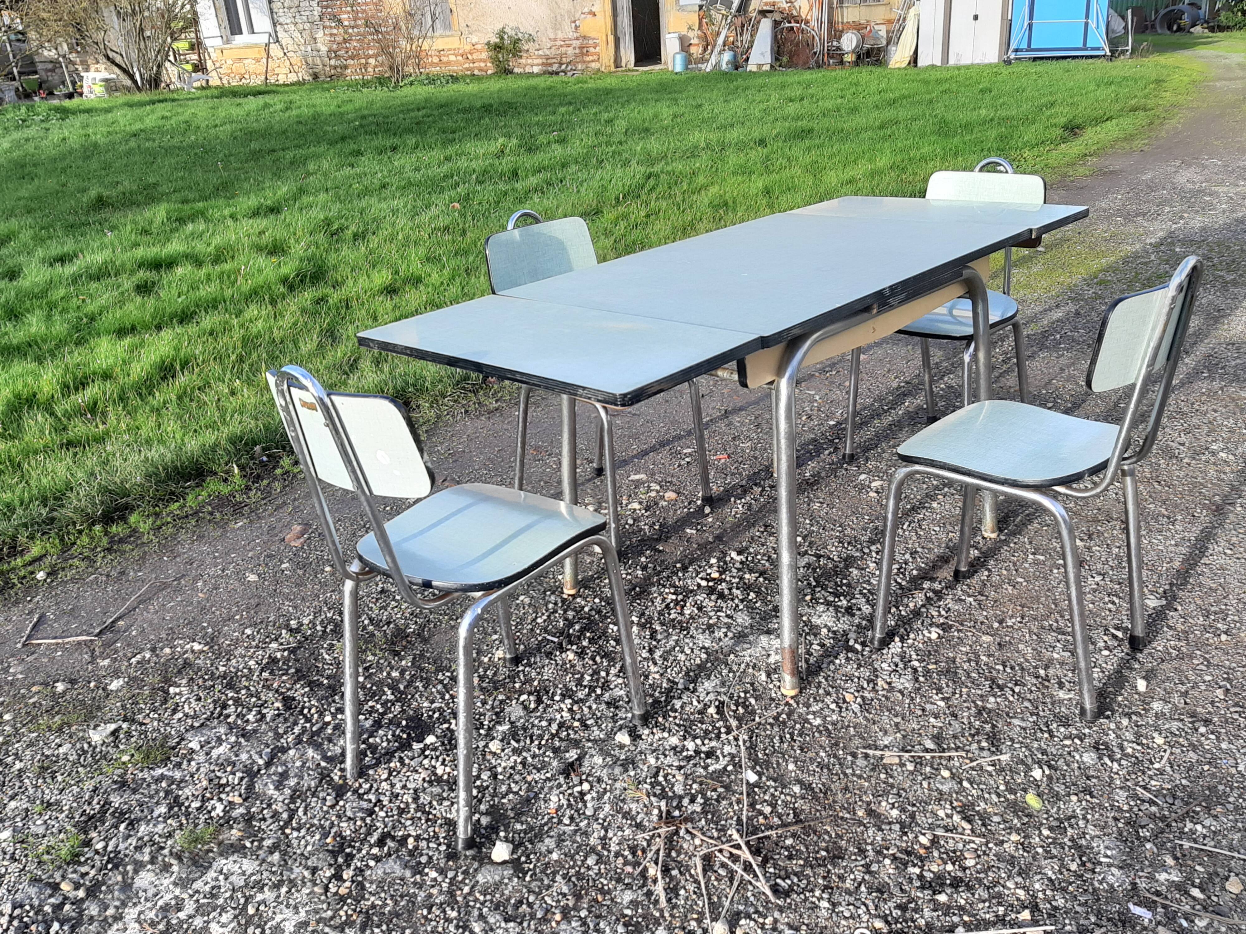 Table et 4 chaises formica vintage de marque Colmon