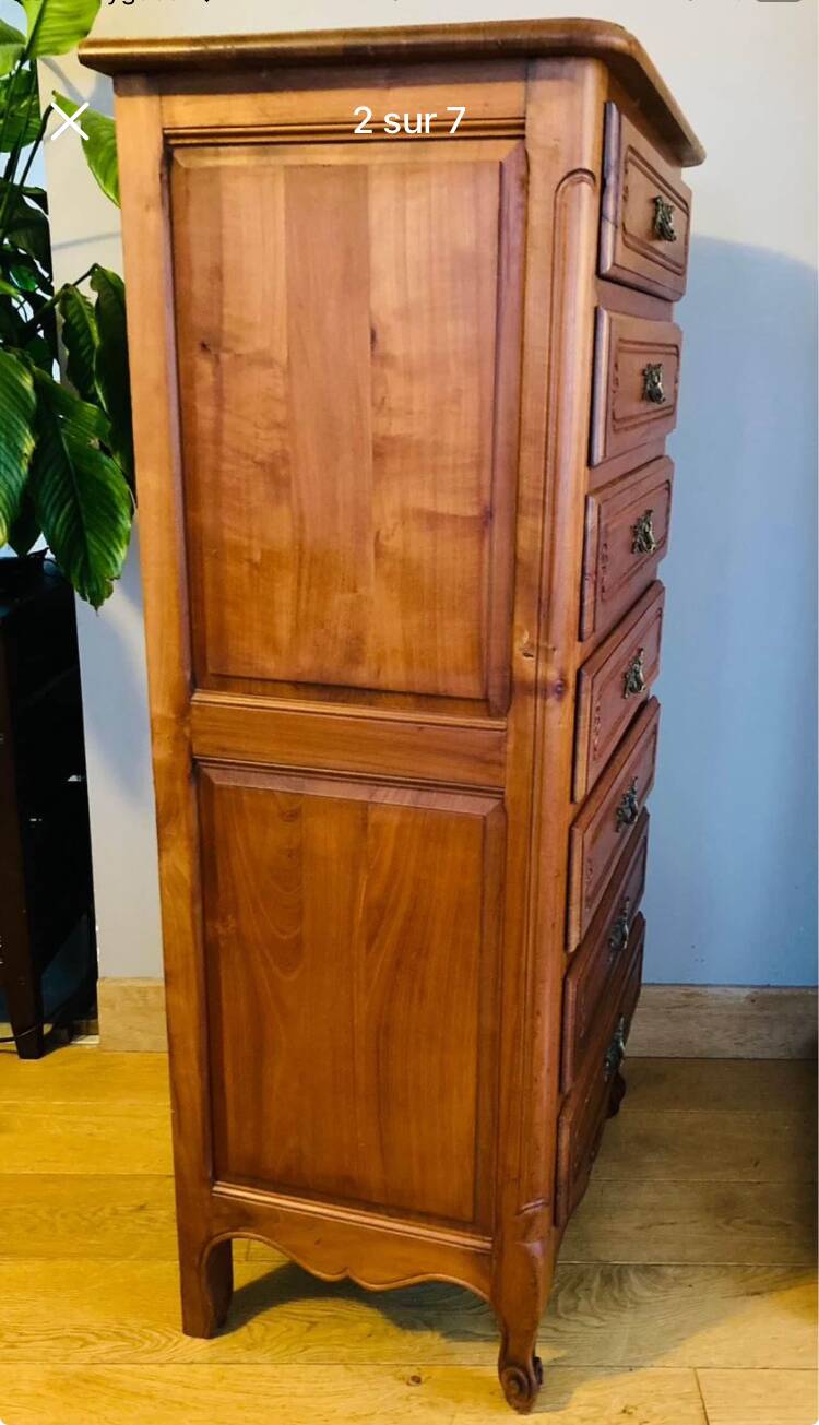 St Louis XV weekly mid-20th century in solid cherry wood, French made.
