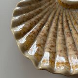 Ceramic shell-shaped trinket tray