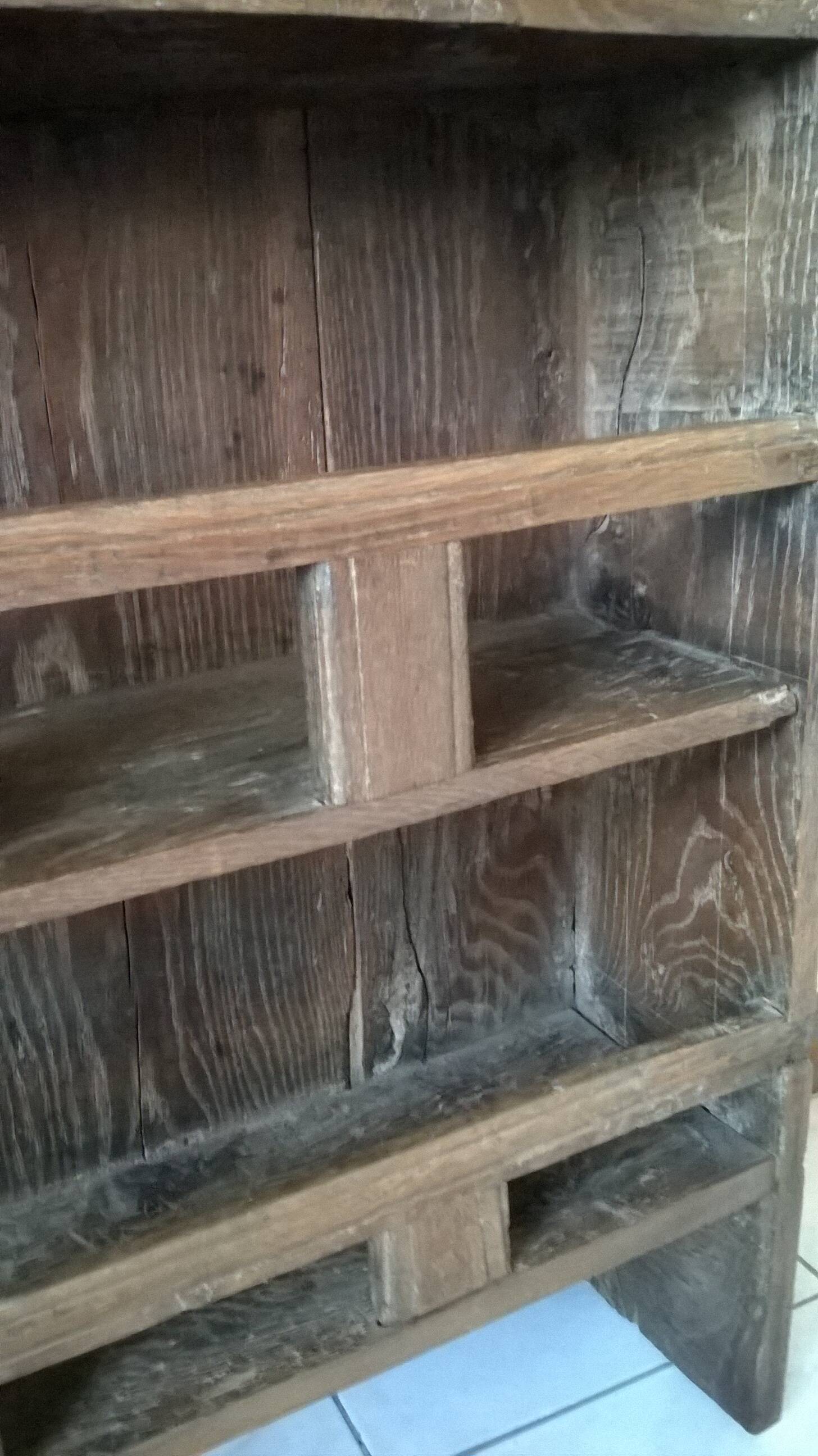 Old oak dresser or shelf to place on the ground
