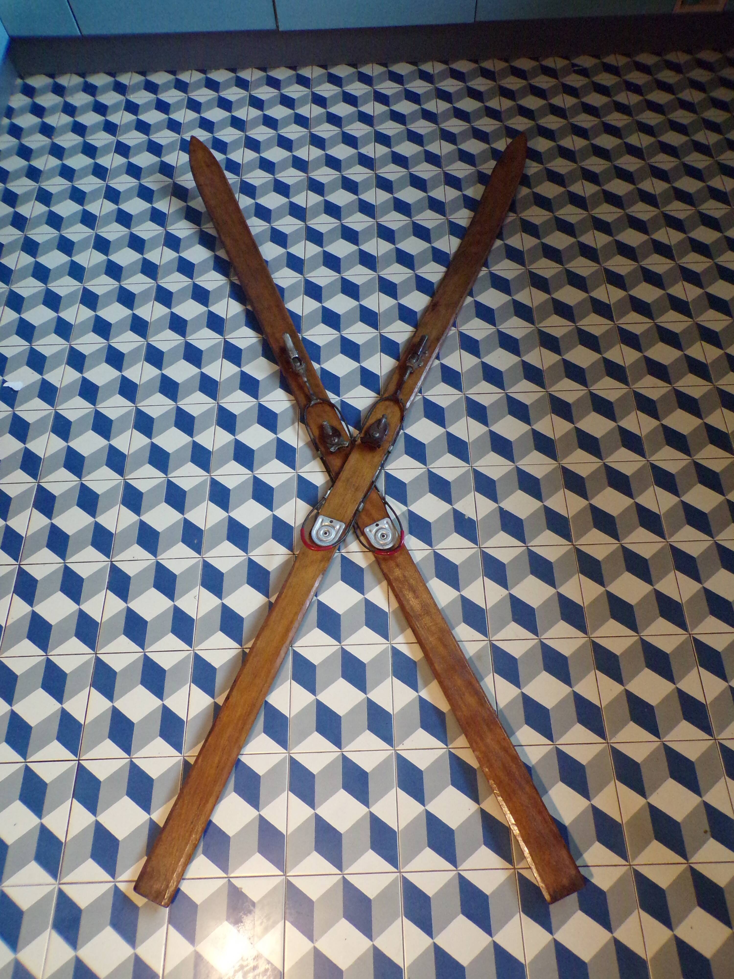 Vintage wooden skis