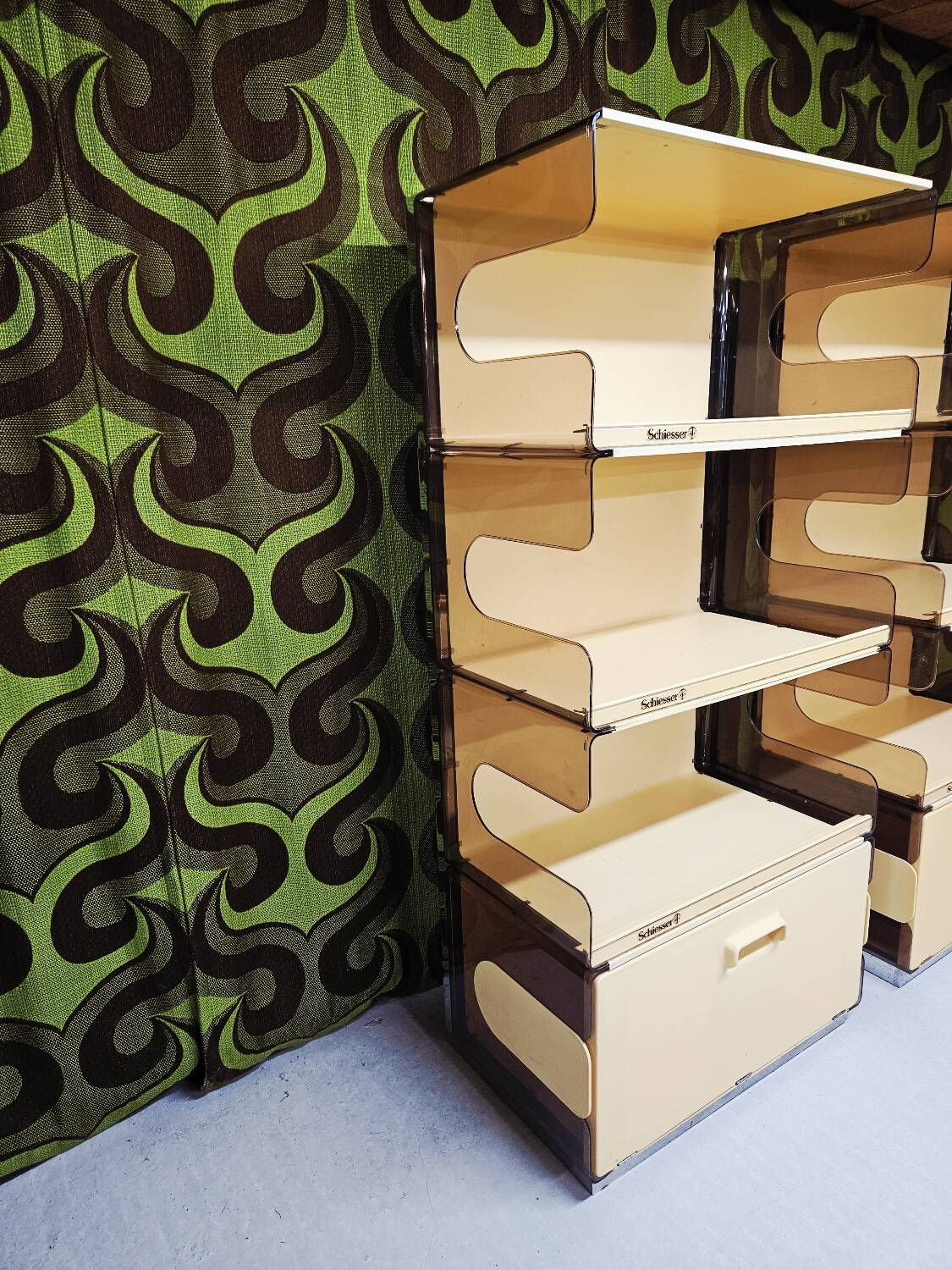 "Space-Age smoked plexiglass library set 1970"