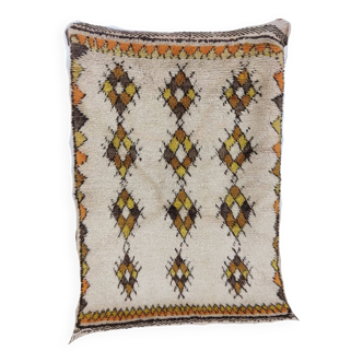 Handmade Moroccan Berber rug 137 x 92 cm