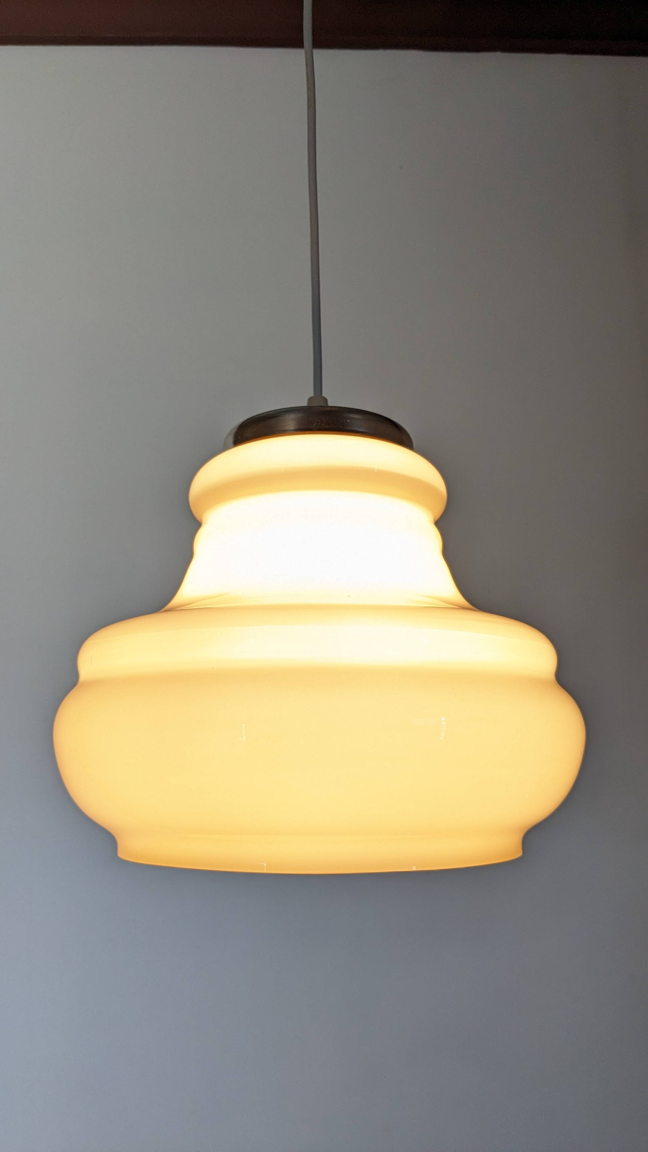 Suspension in caramel opaline, France around 1960.